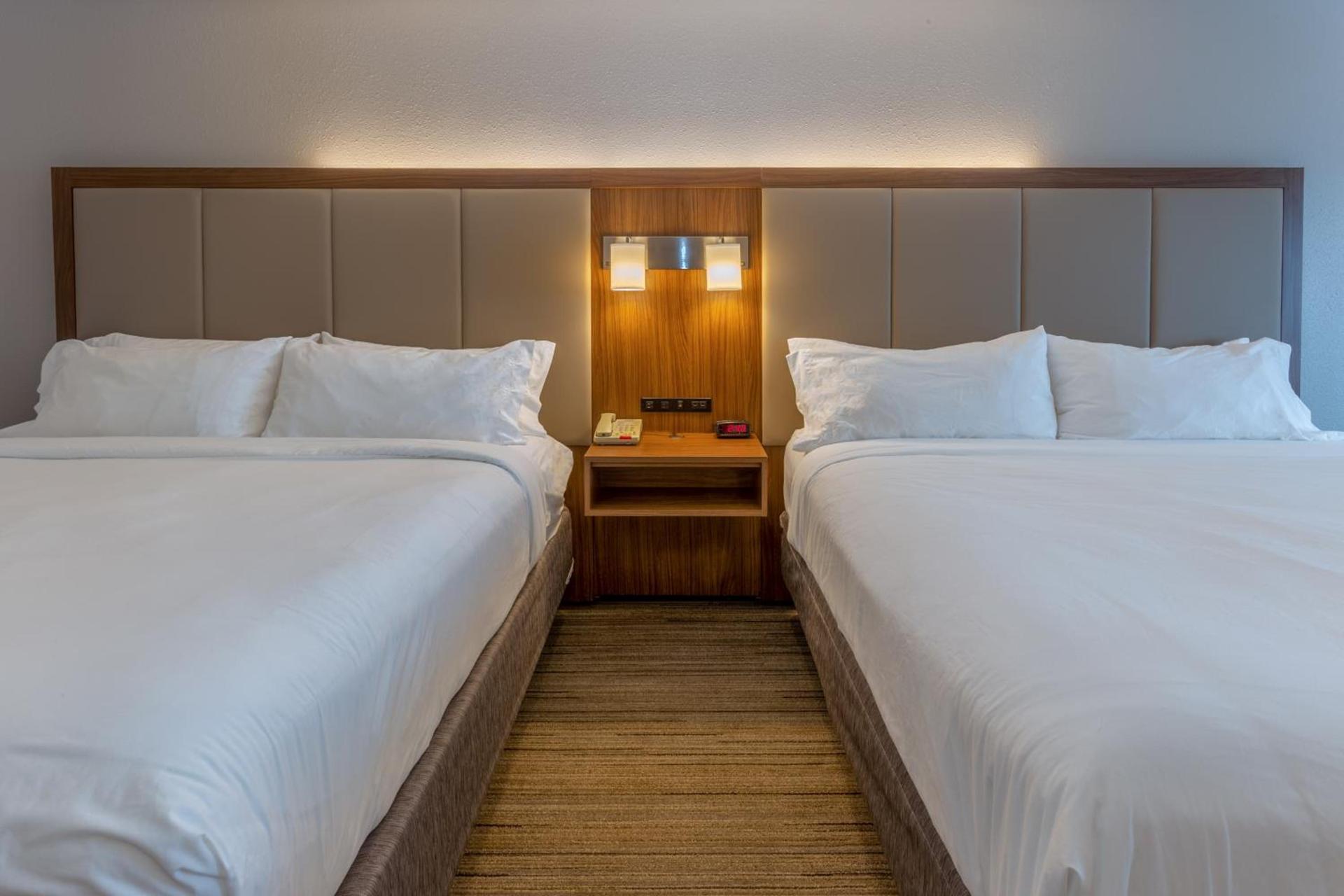 Holiday Inn Express - Indianapolis - Southeast by IHG photo 2