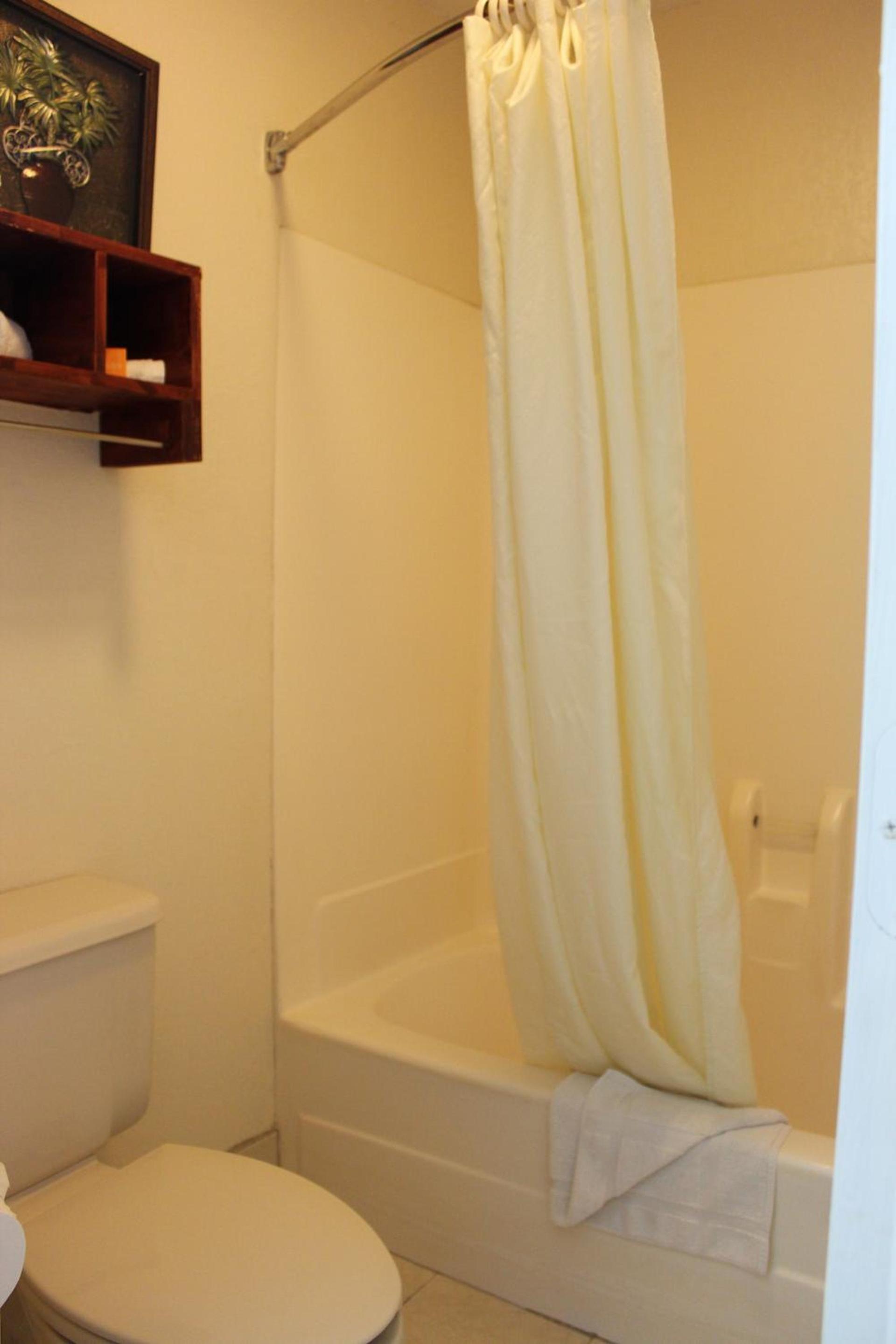 Sanger Inn photo 10
