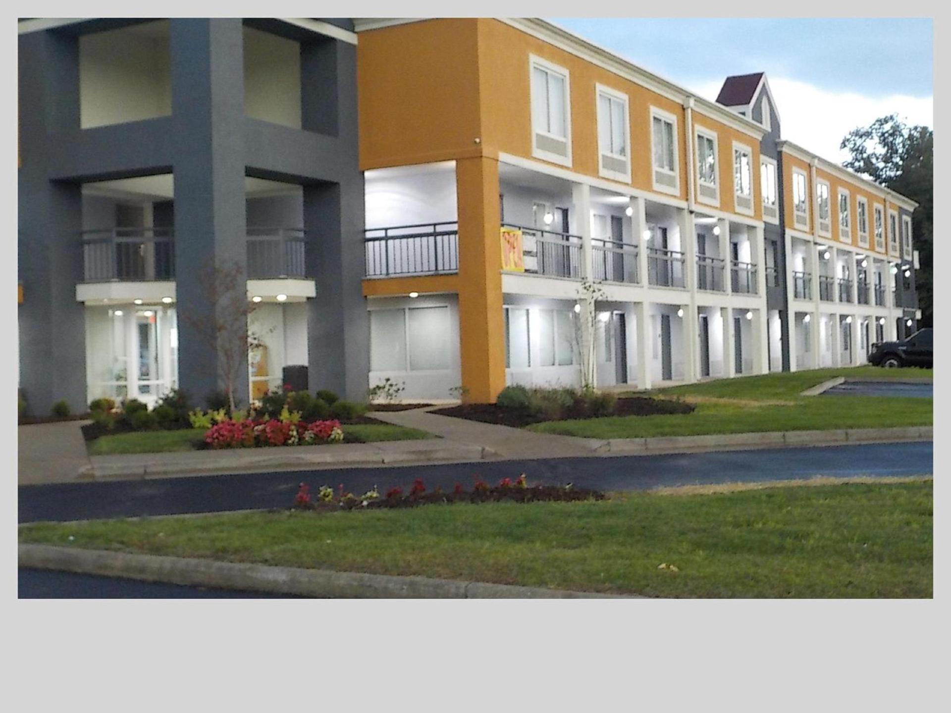 Clarion Pointe Indianapolis Northeast photo 39