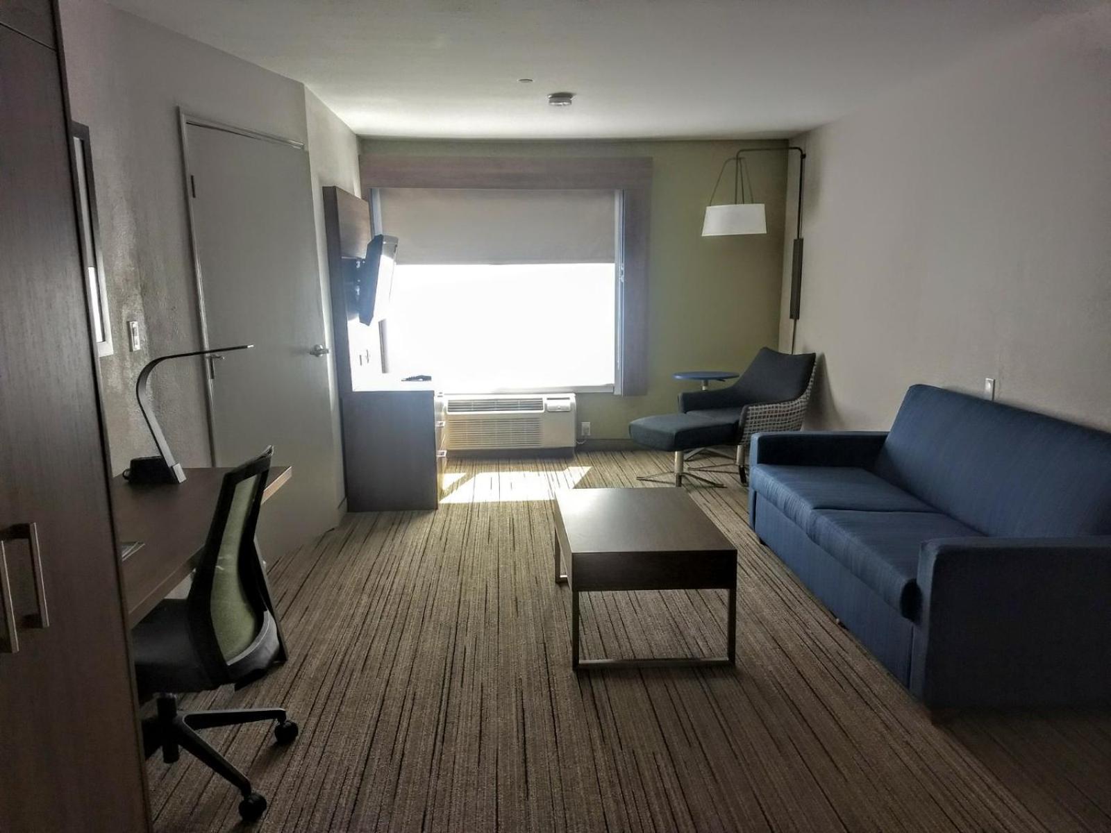 Holiday Inn Express & Suites - Indianapolis Northwest by IHG photo 8