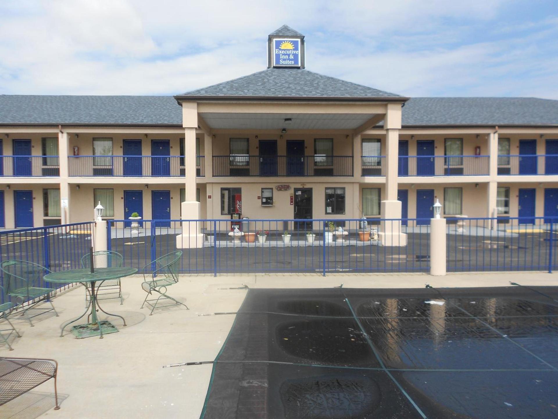 Executive Inn & Suites - Covington photo 8