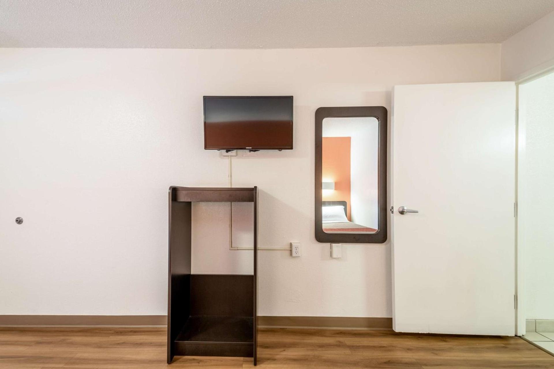 Motel 6-Birmingham, AL photo 17