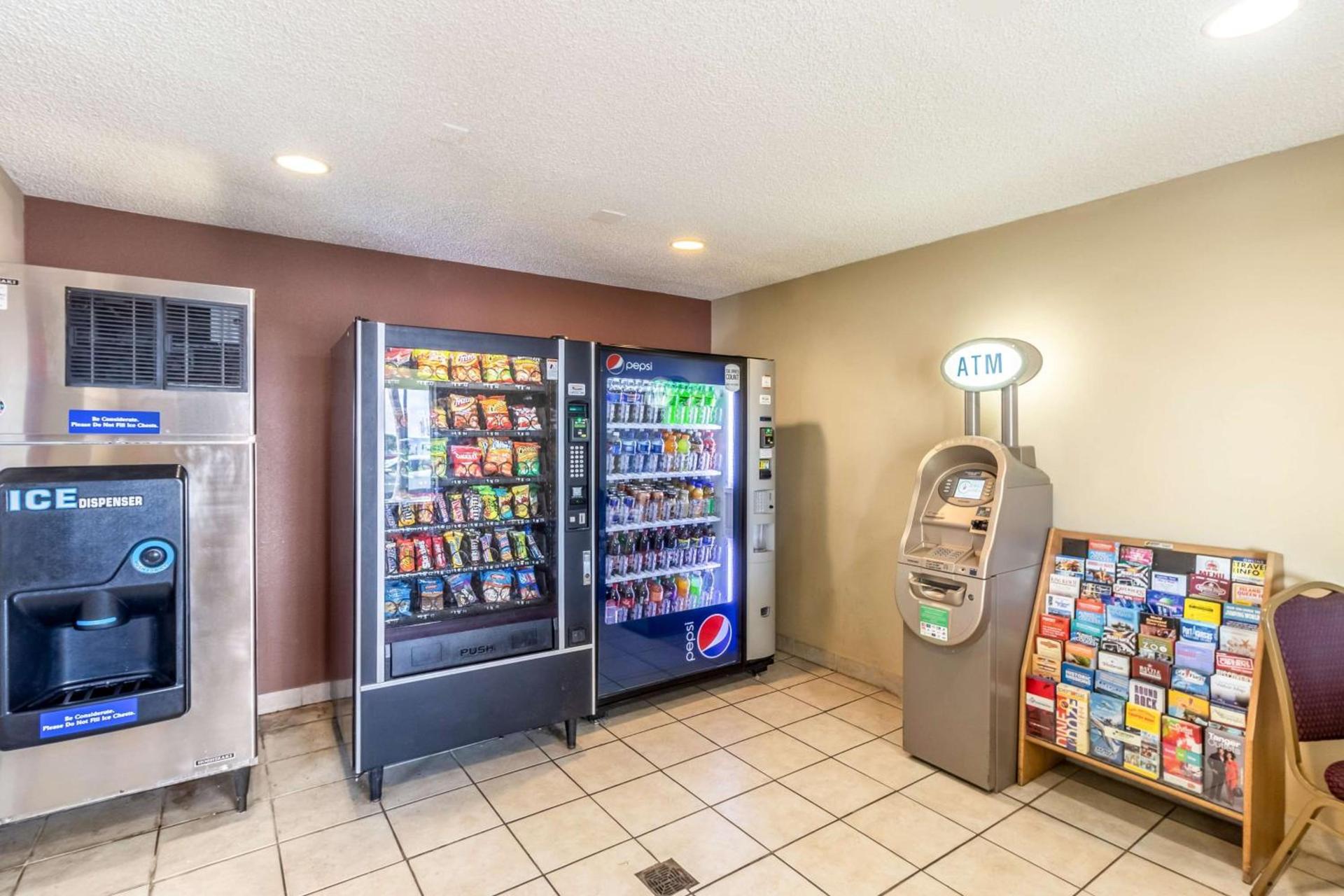 Motel 6 Corpus Christi, TX - North photo 21