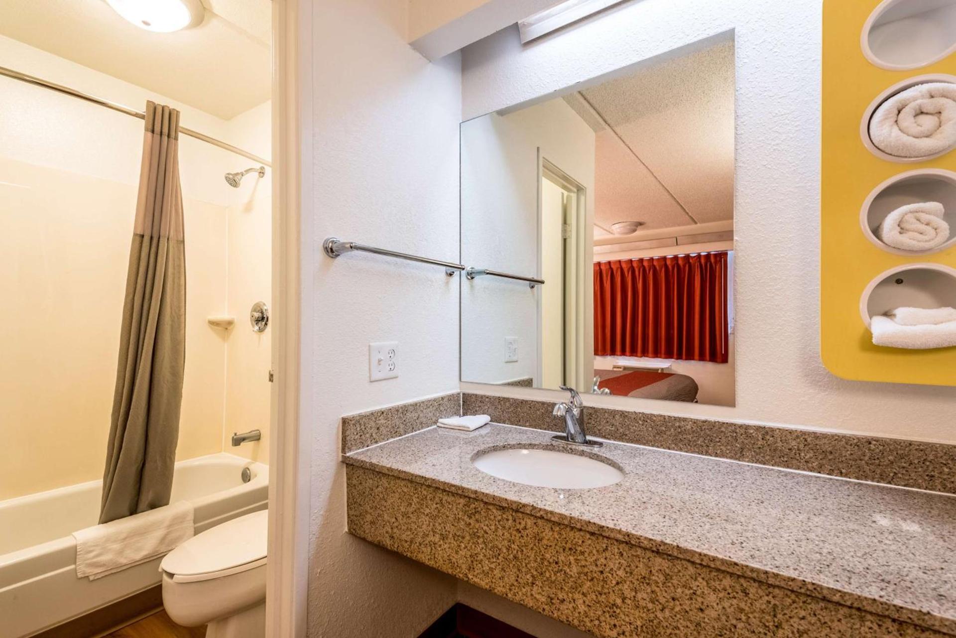 Motel 6-Birmingham, AL photo 19