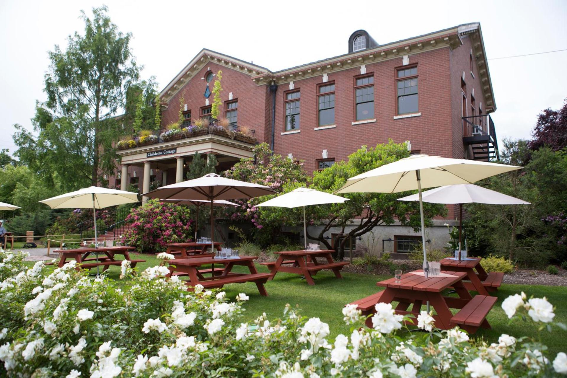 McMenamins Grand Lodge photo 51
