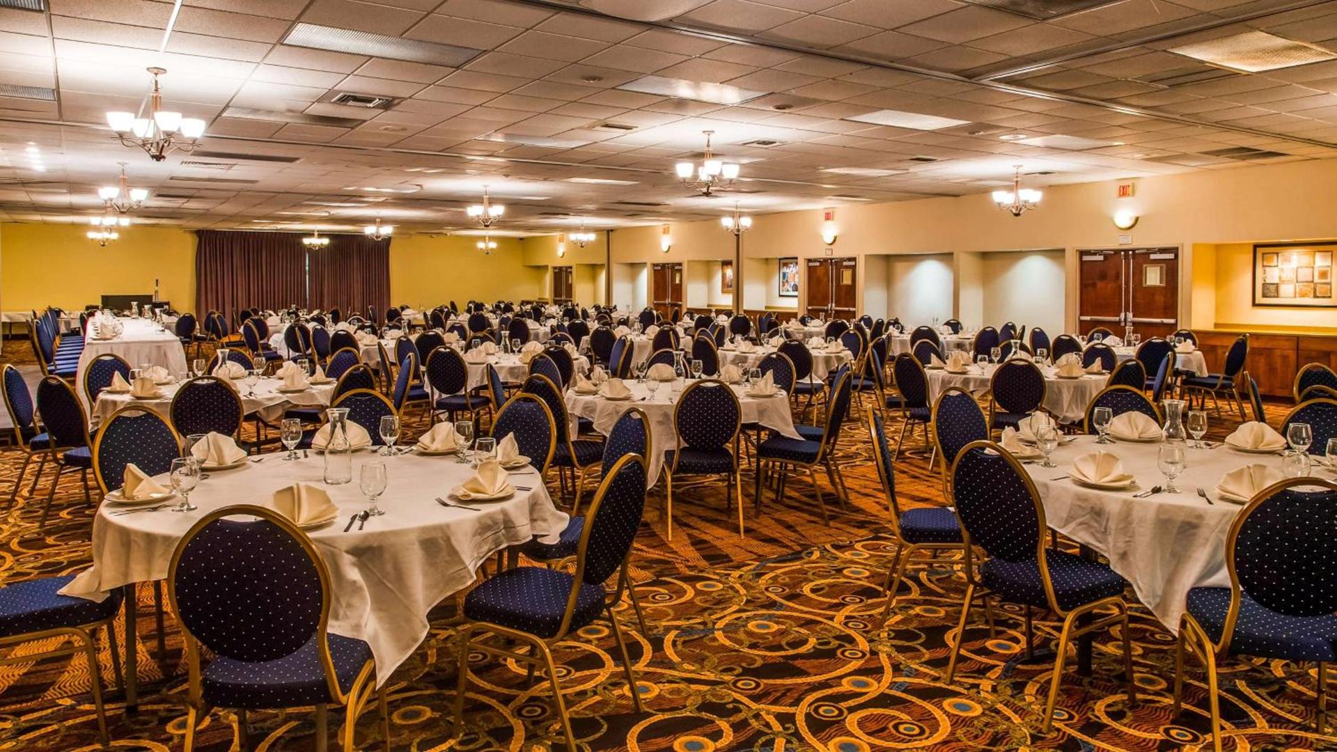 Rock Island Inn & Suites Marshalltown photo 24