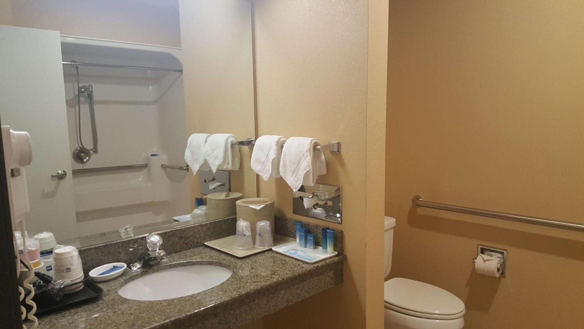 Best Western Pendleton Inn photo 26