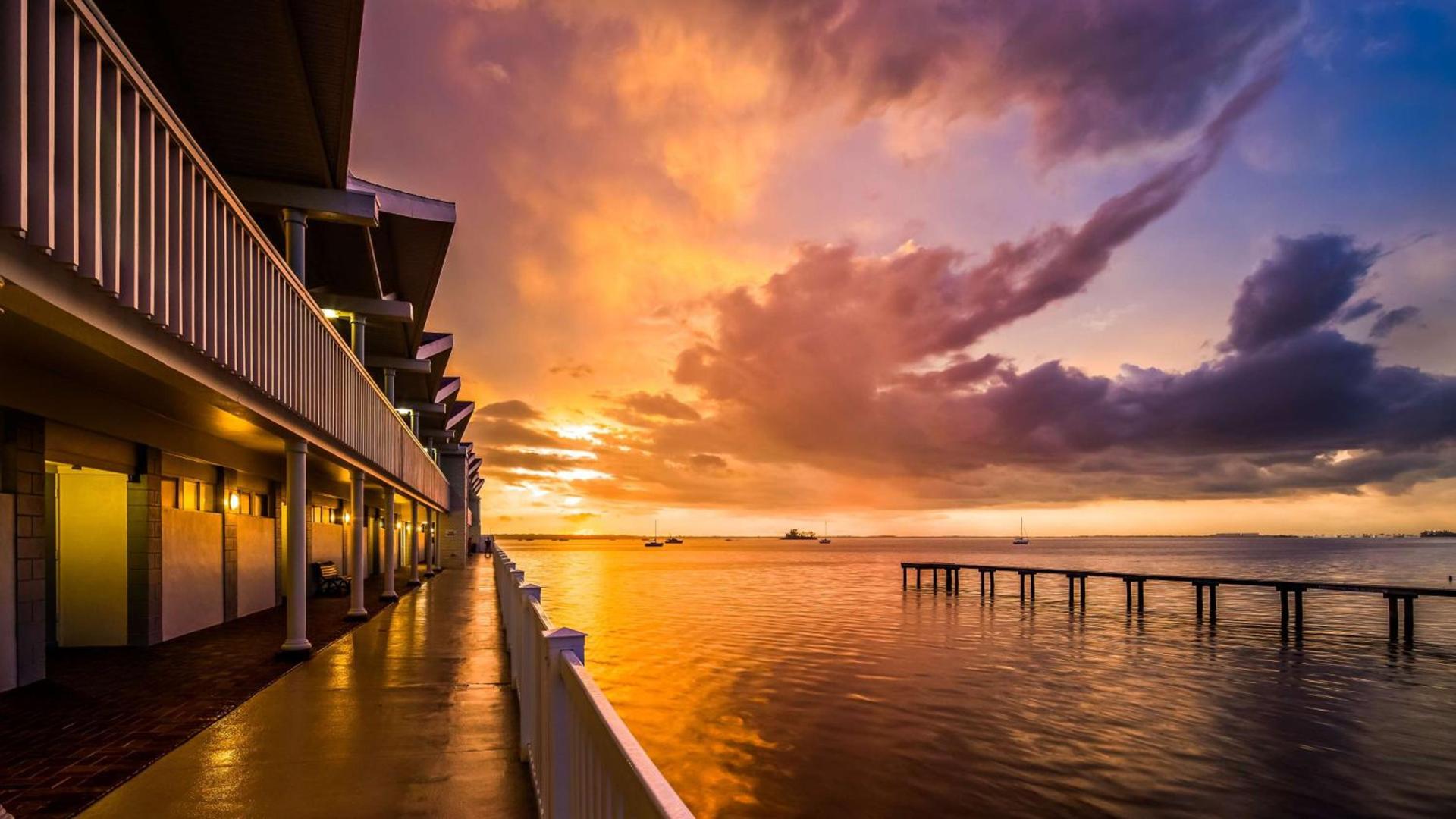 Best Western Plus Yacht Harbor Inn photo 16