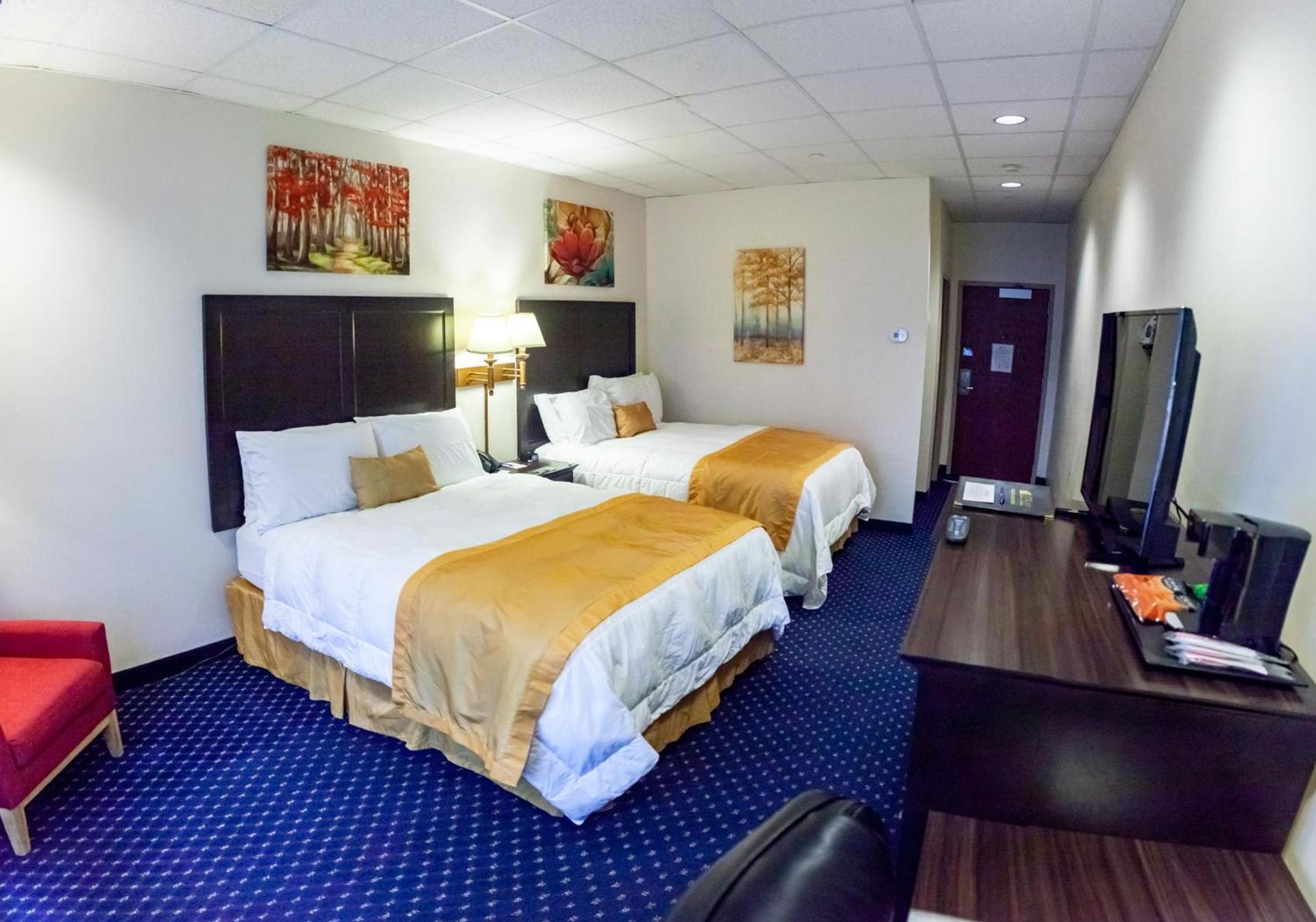 Asbury Inn & Suites photo 33