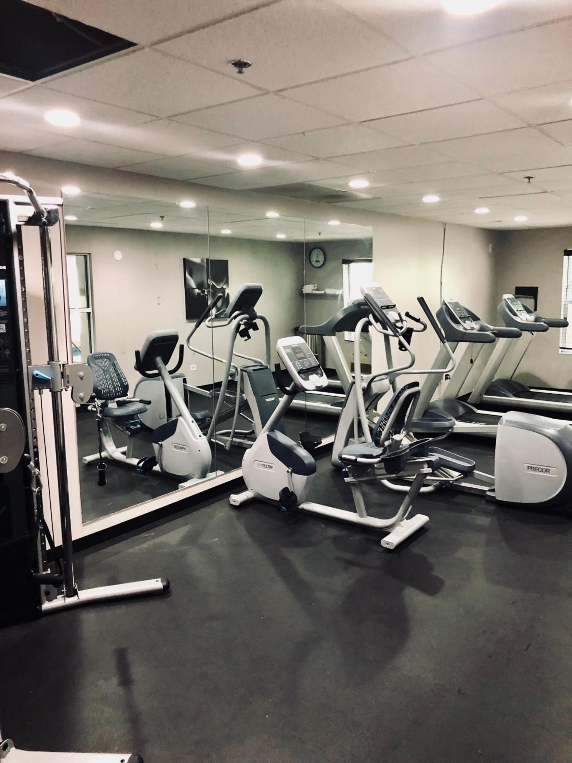 Country Inn & Suites by Radisson, Chicago O'Hare South, IL photo 13