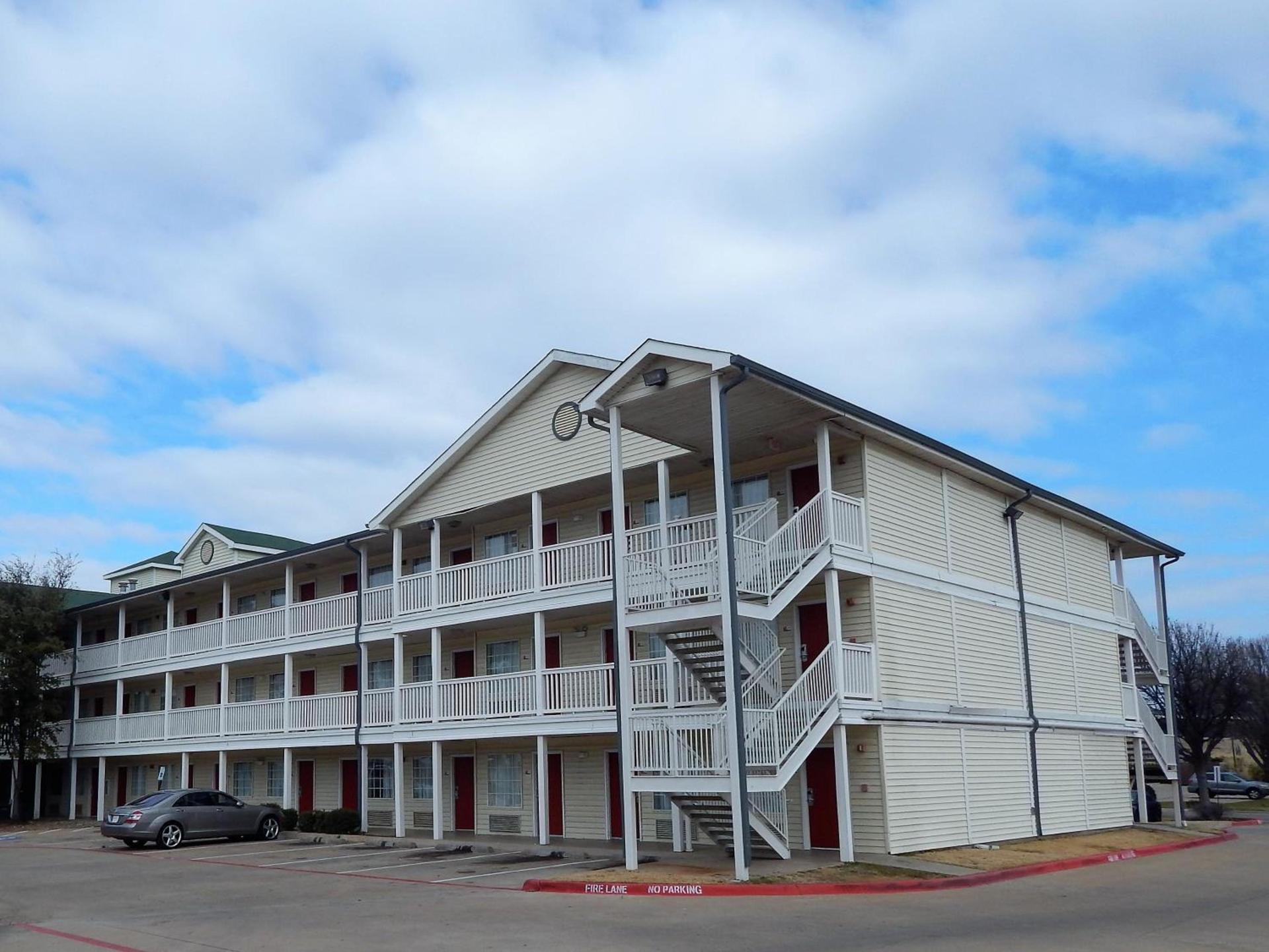 InTown Suites Extended Stay Lewisville TX - East Corporate Drive photo 2