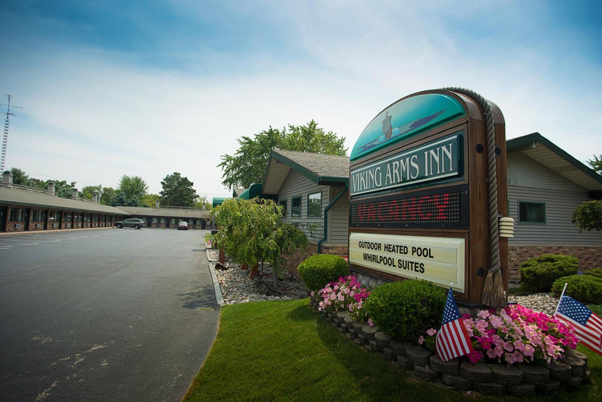 Viking Arms Inn - Ludington — hotel in Ludington