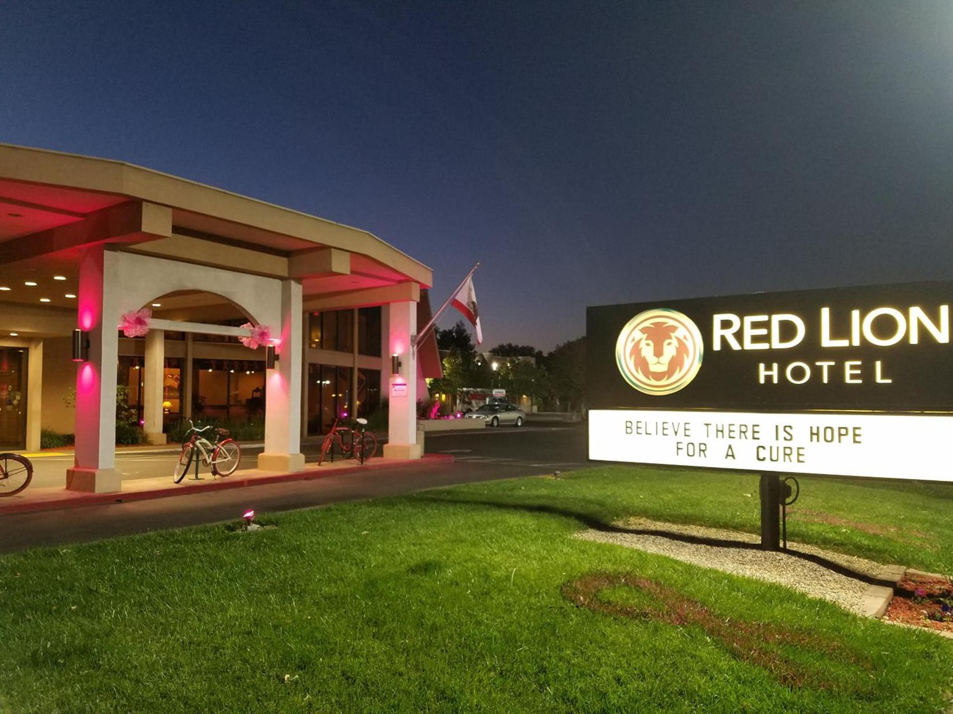 Red Lion Hotel Redding photo 41