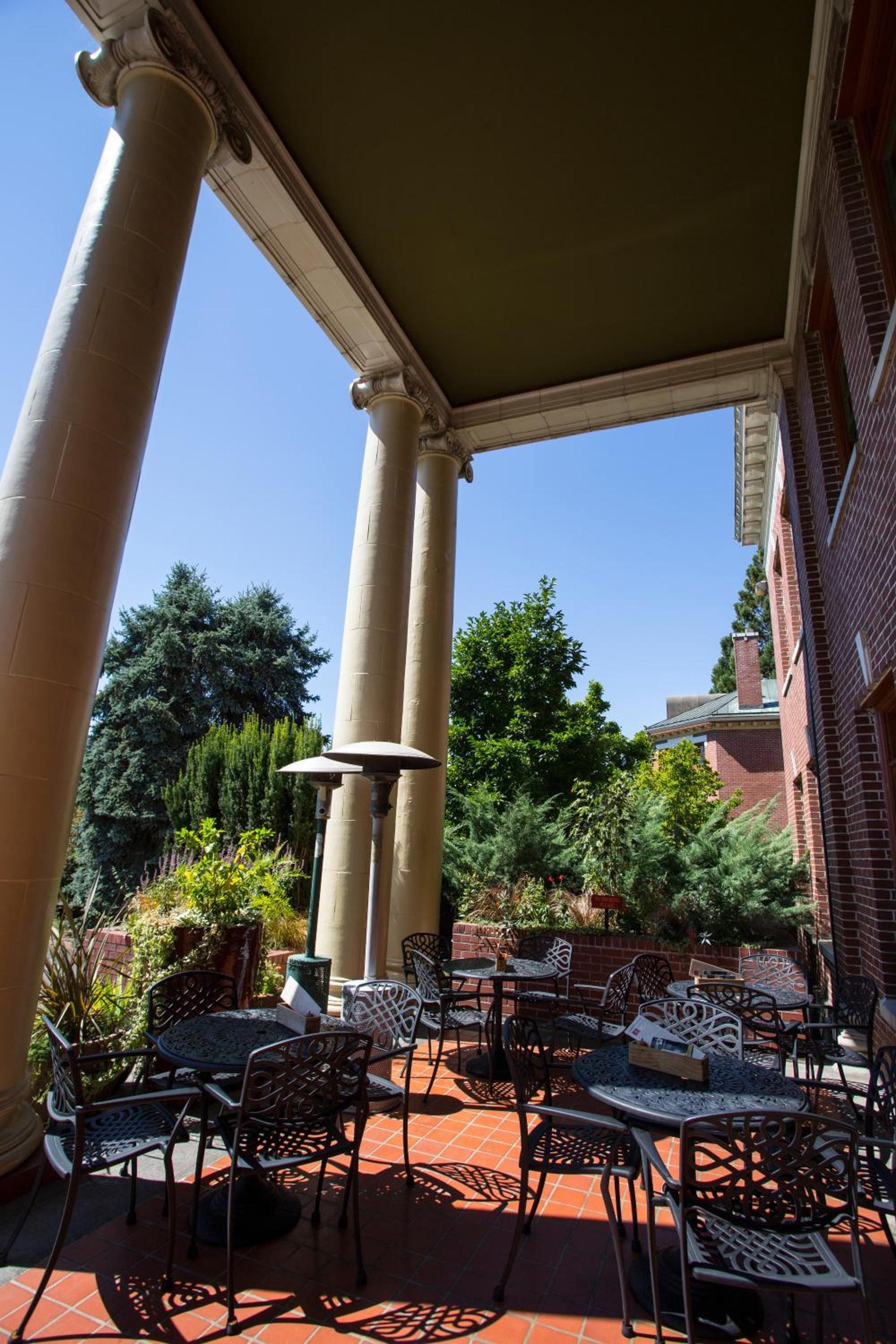 McMenamins Grand Lodge photo 28