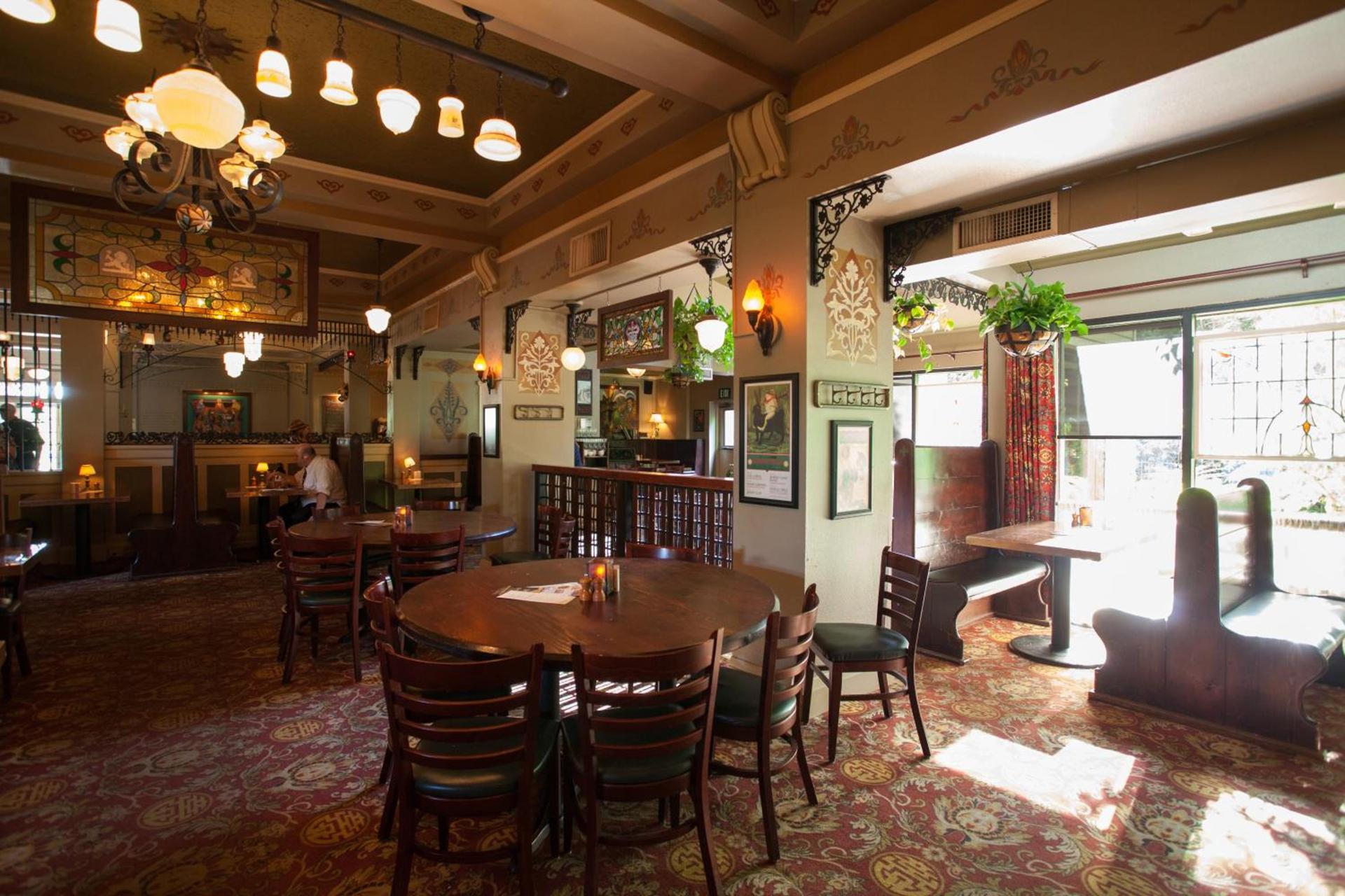 McMenamins Grand Lodge photo 23