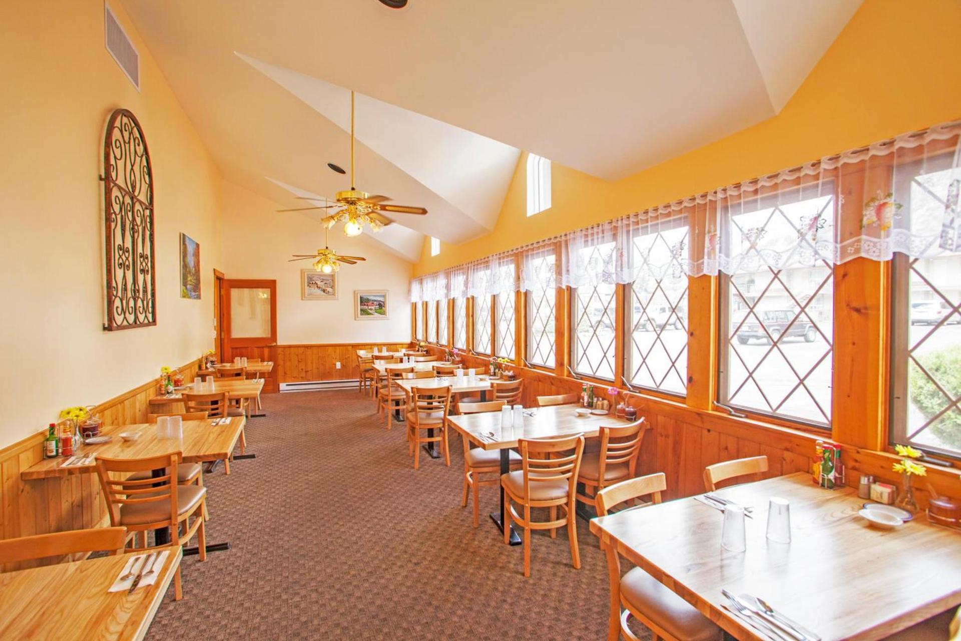 Glenwood Springs Inn photo 43