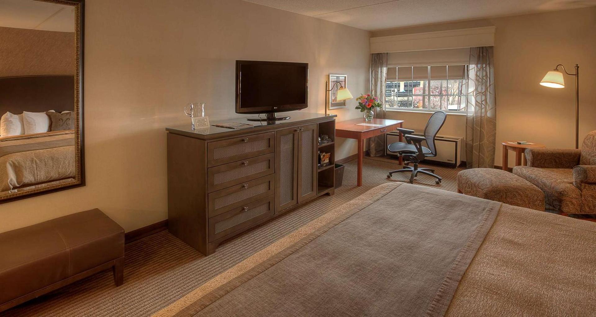 Best Western Plus The Normandy Inn & Suites photo 23