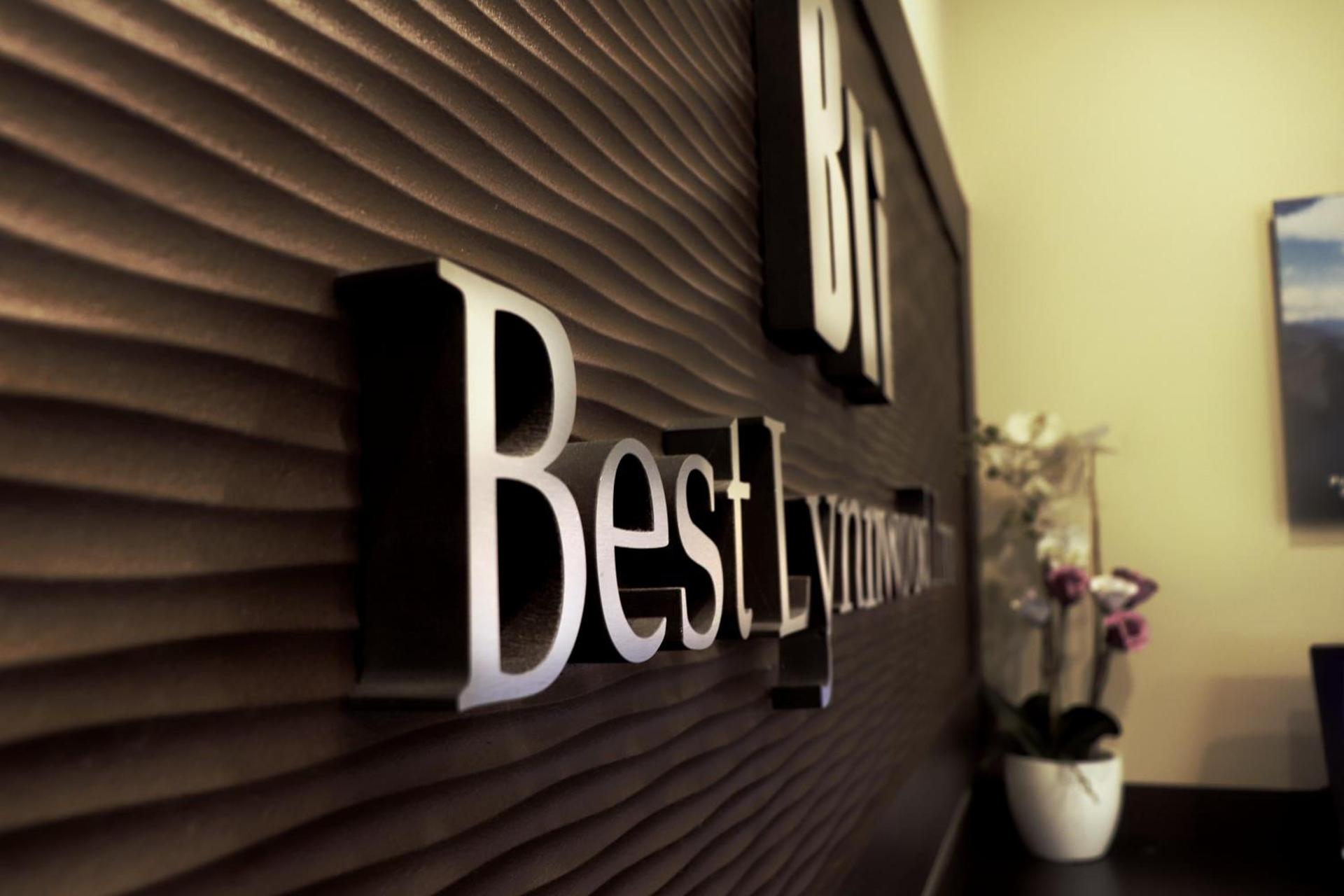 Best Lynnwood Inn photo 12