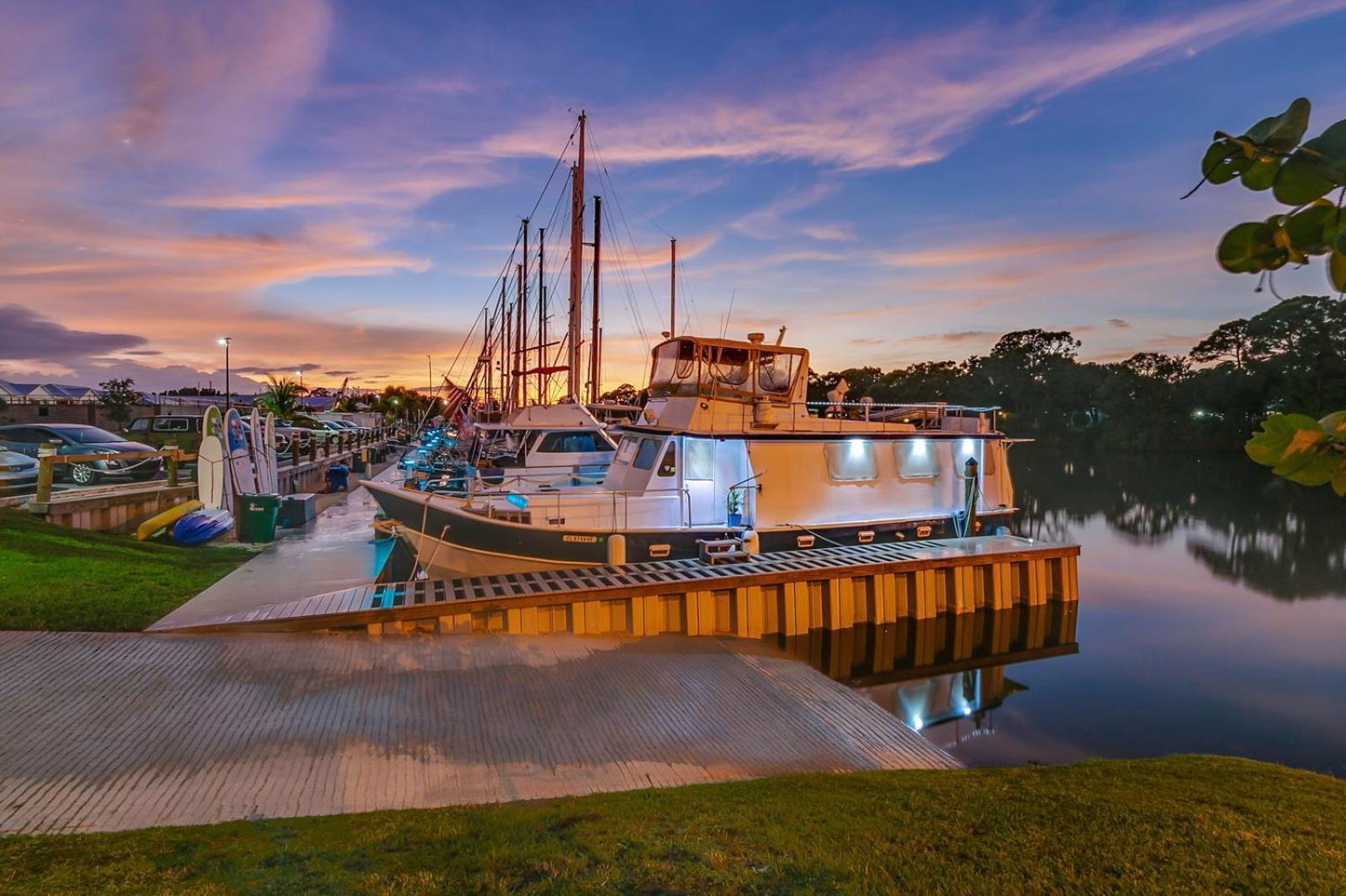 Cape Crossing Resort & Marina photo 70