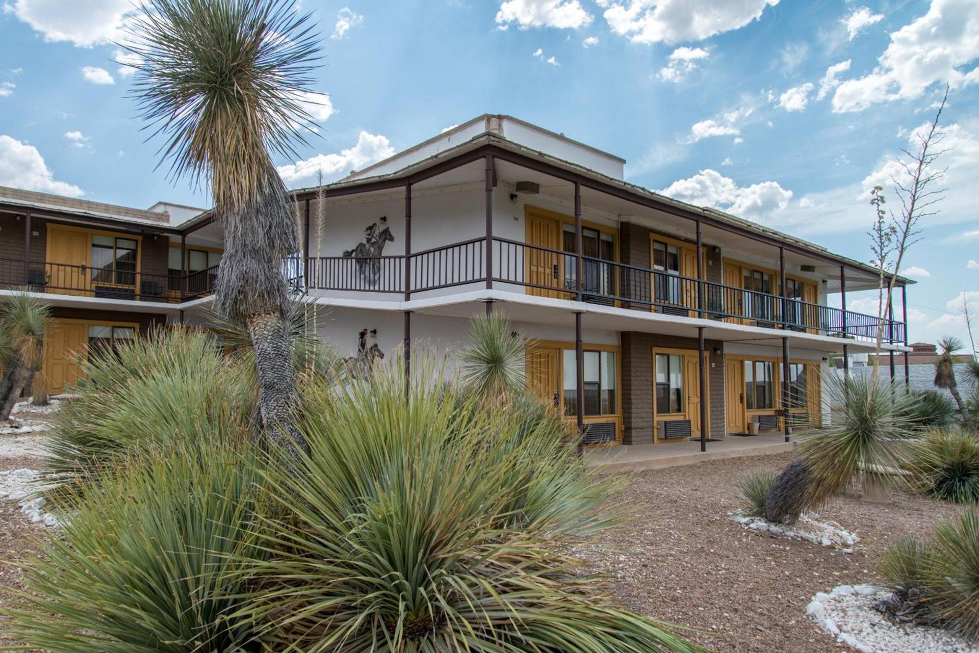 Tombstone Lookout Lodge, SureStay Collection by Best Western photo 14