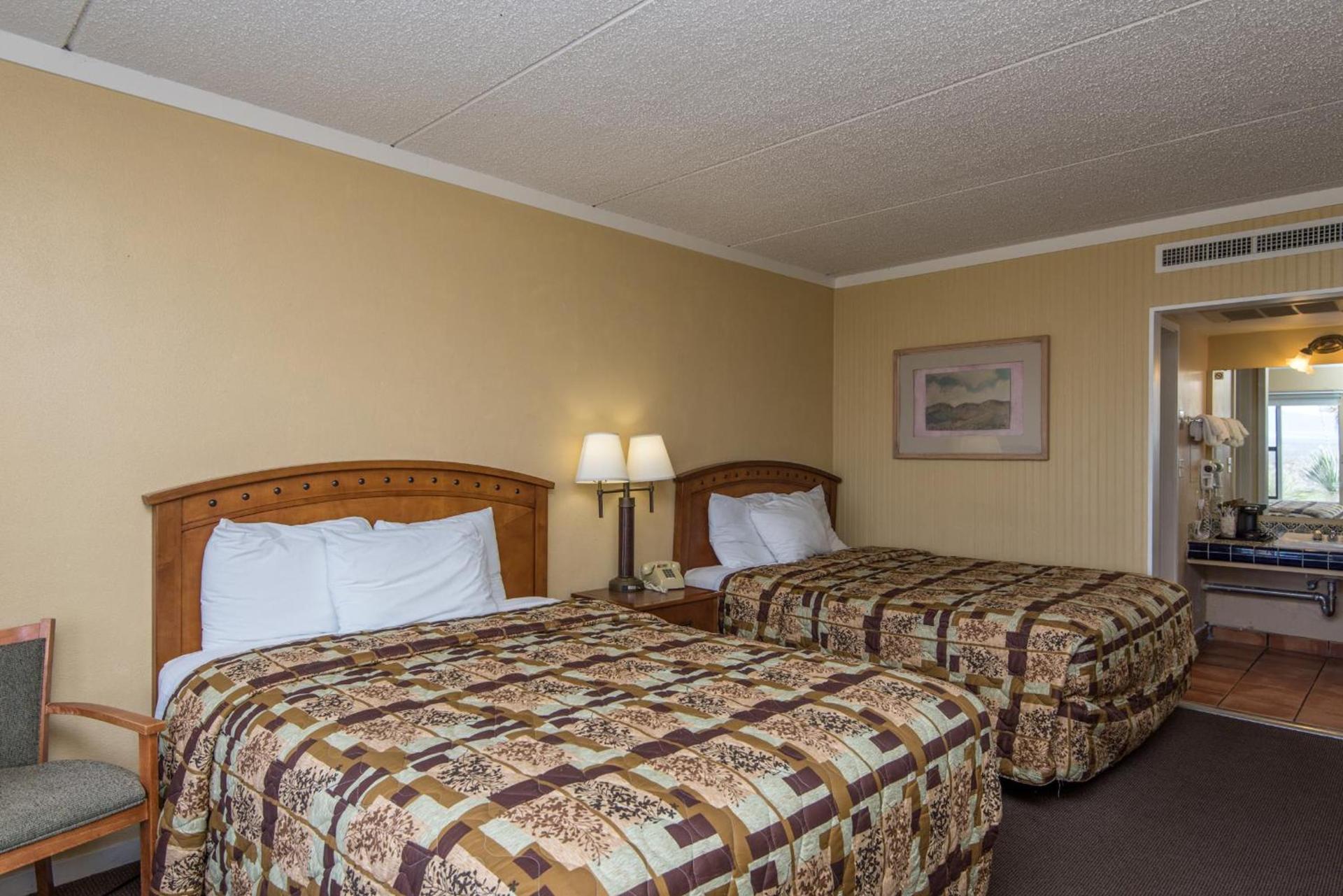Tombstone Lookout Lodge, SureStay Collection by Best Western photo 21