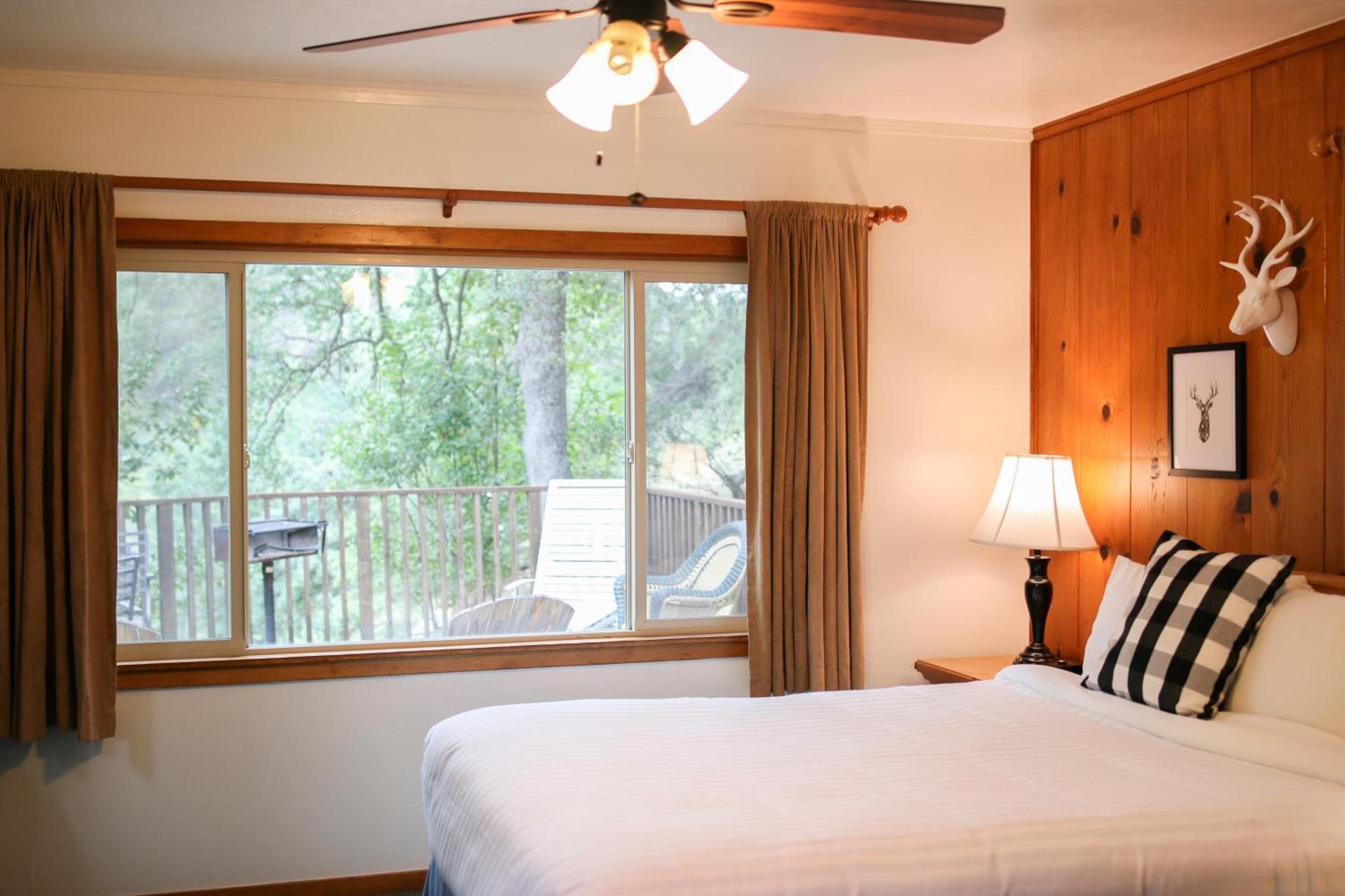 Buckeye Tree Lodge photo 12