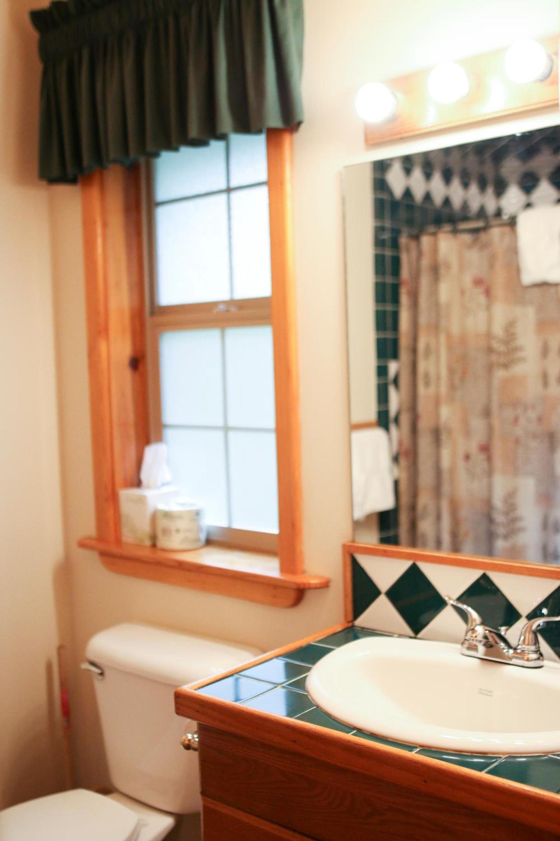 Buckeye Tree Lodge photo 11