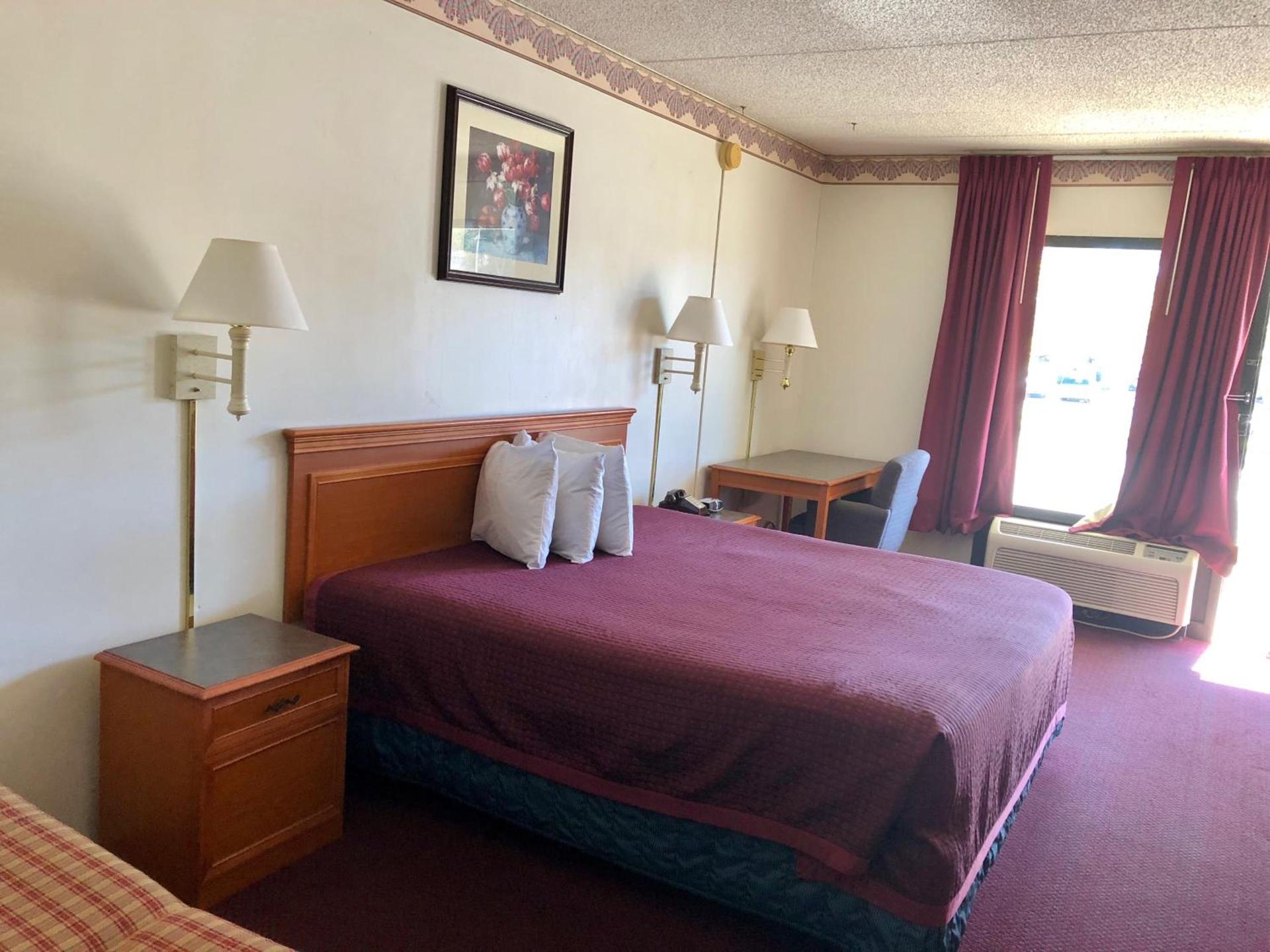 Kewanee Motor Lodge photo 6