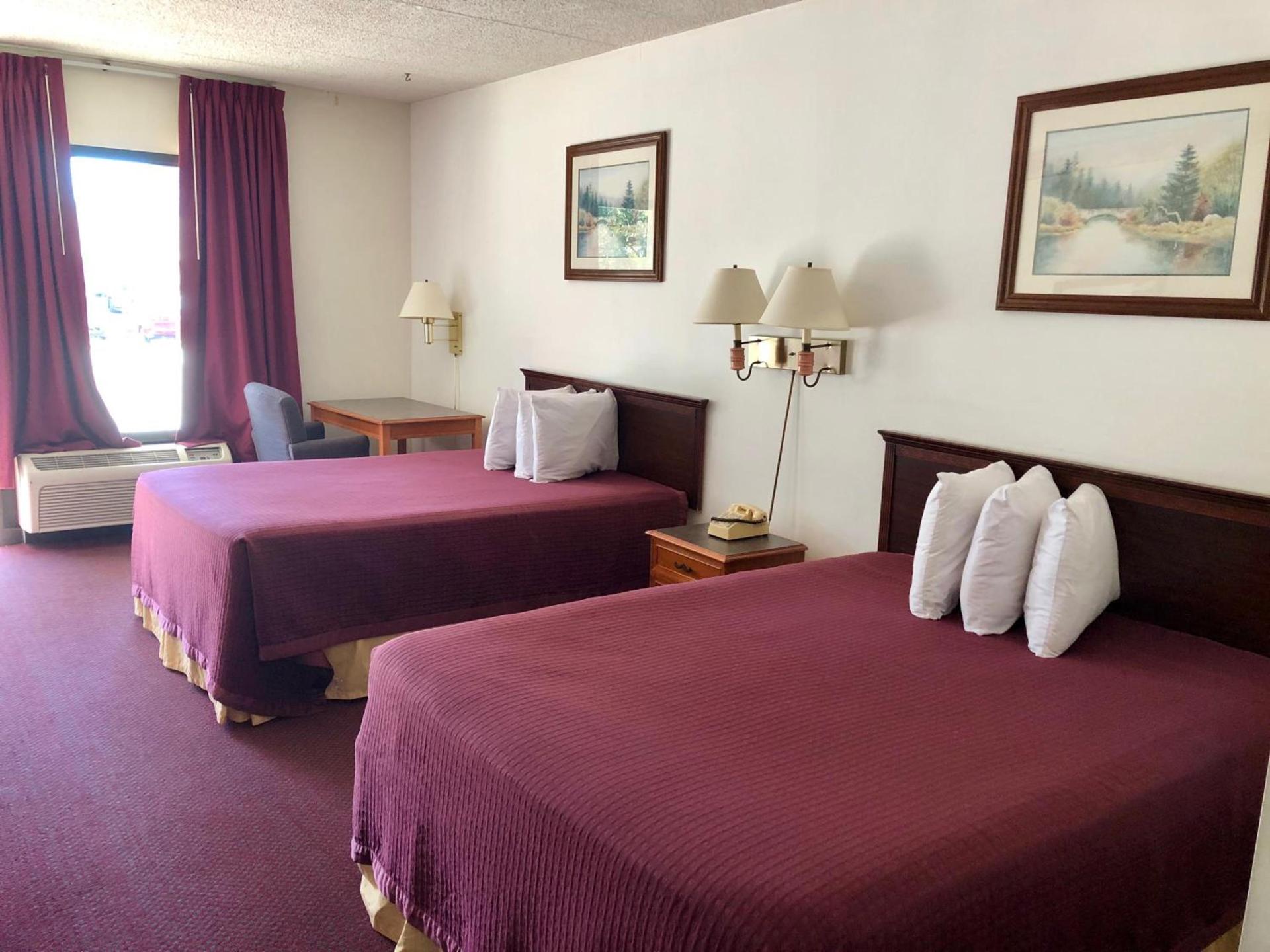 Kewanee Motor Lodge photo 2