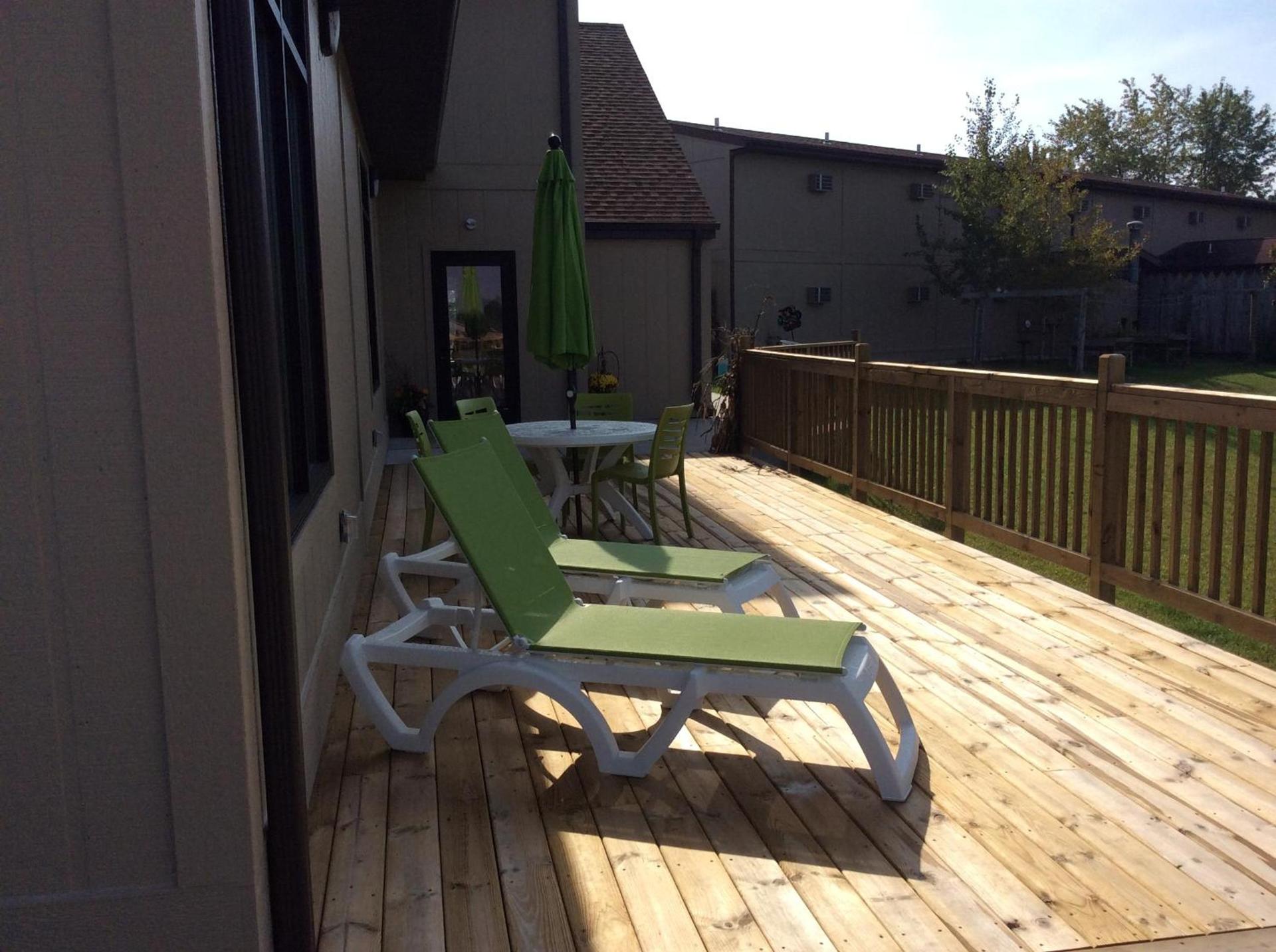 Scenic Shore Inn photo 20