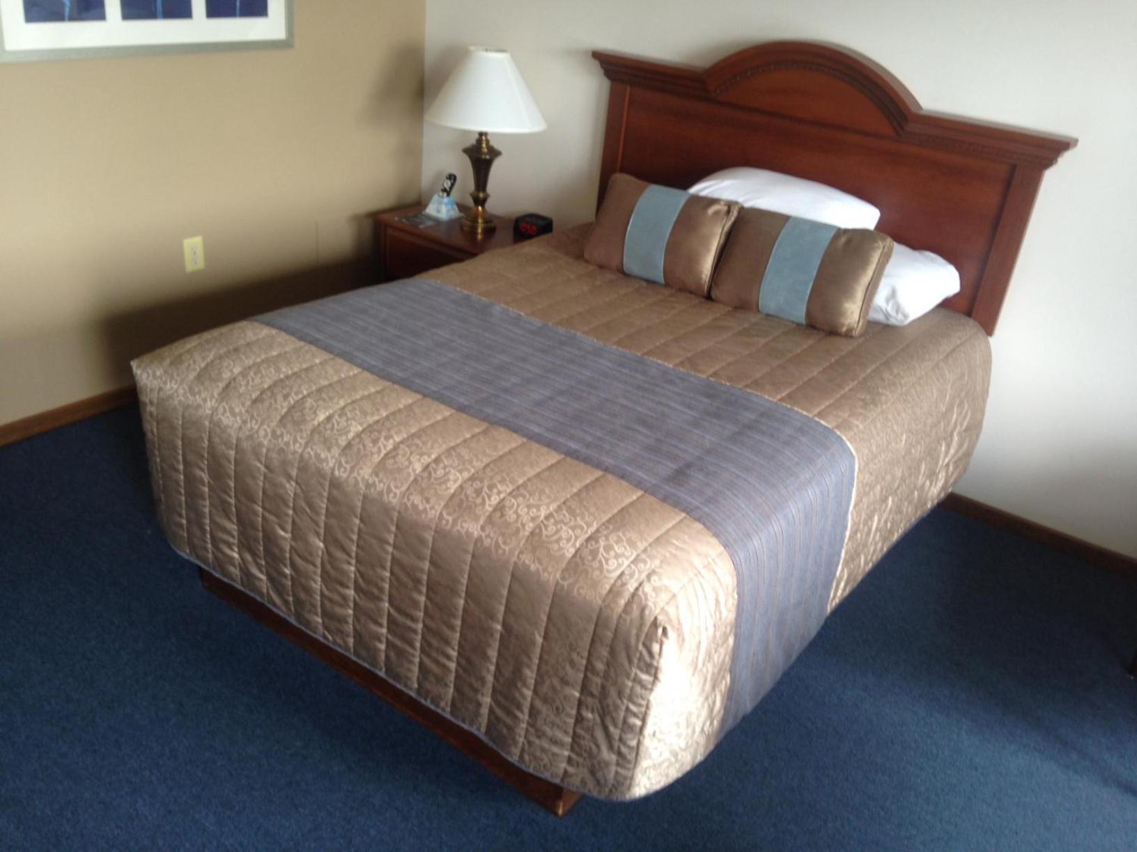 Scenic Shore Inn photo 3