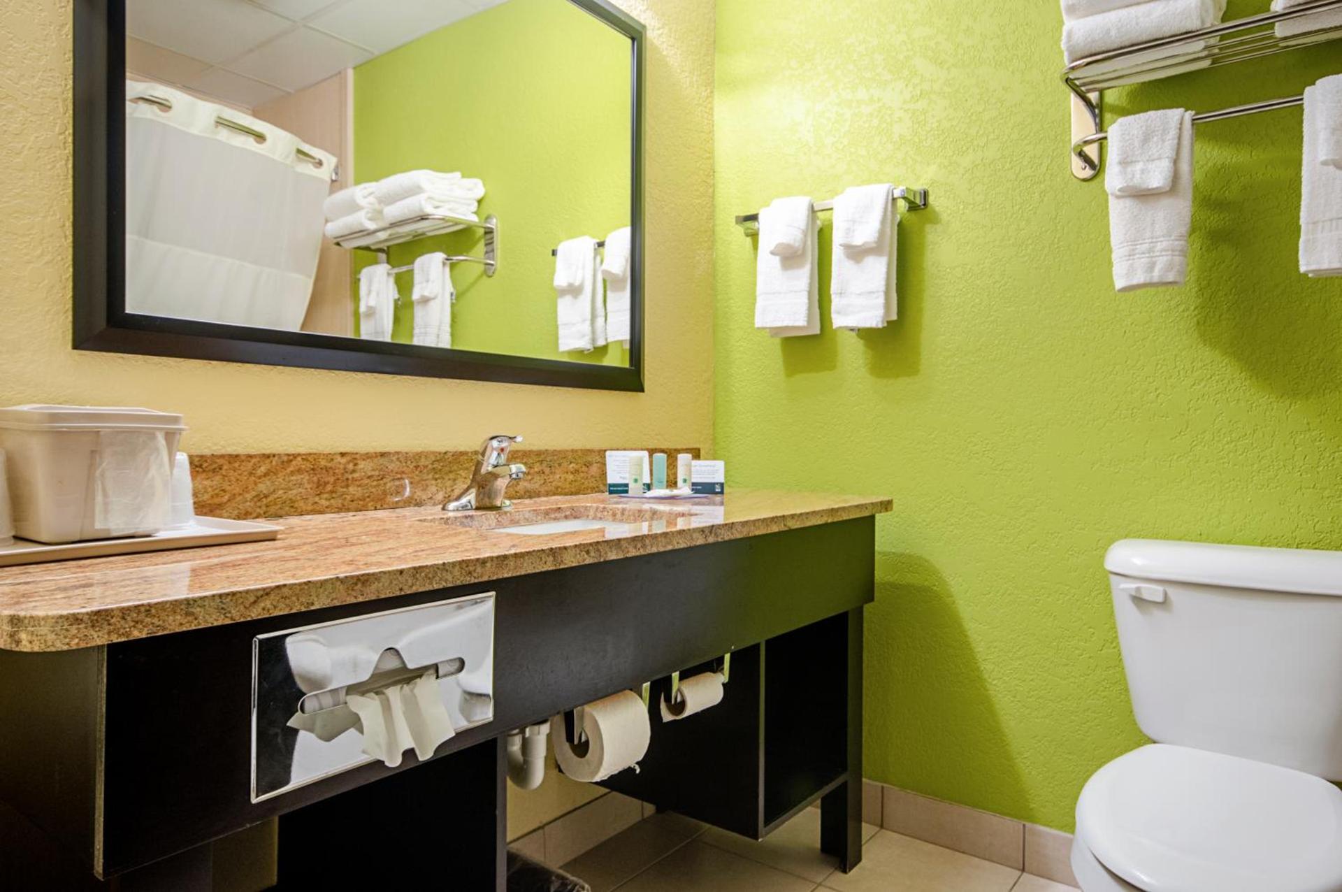 Quality Inn & Suites Glenmont - Albany South photo 26