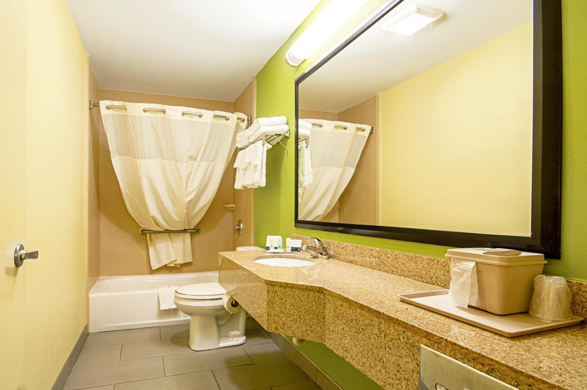 Quality Inn & Suites Glenmont - Albany South photo 30