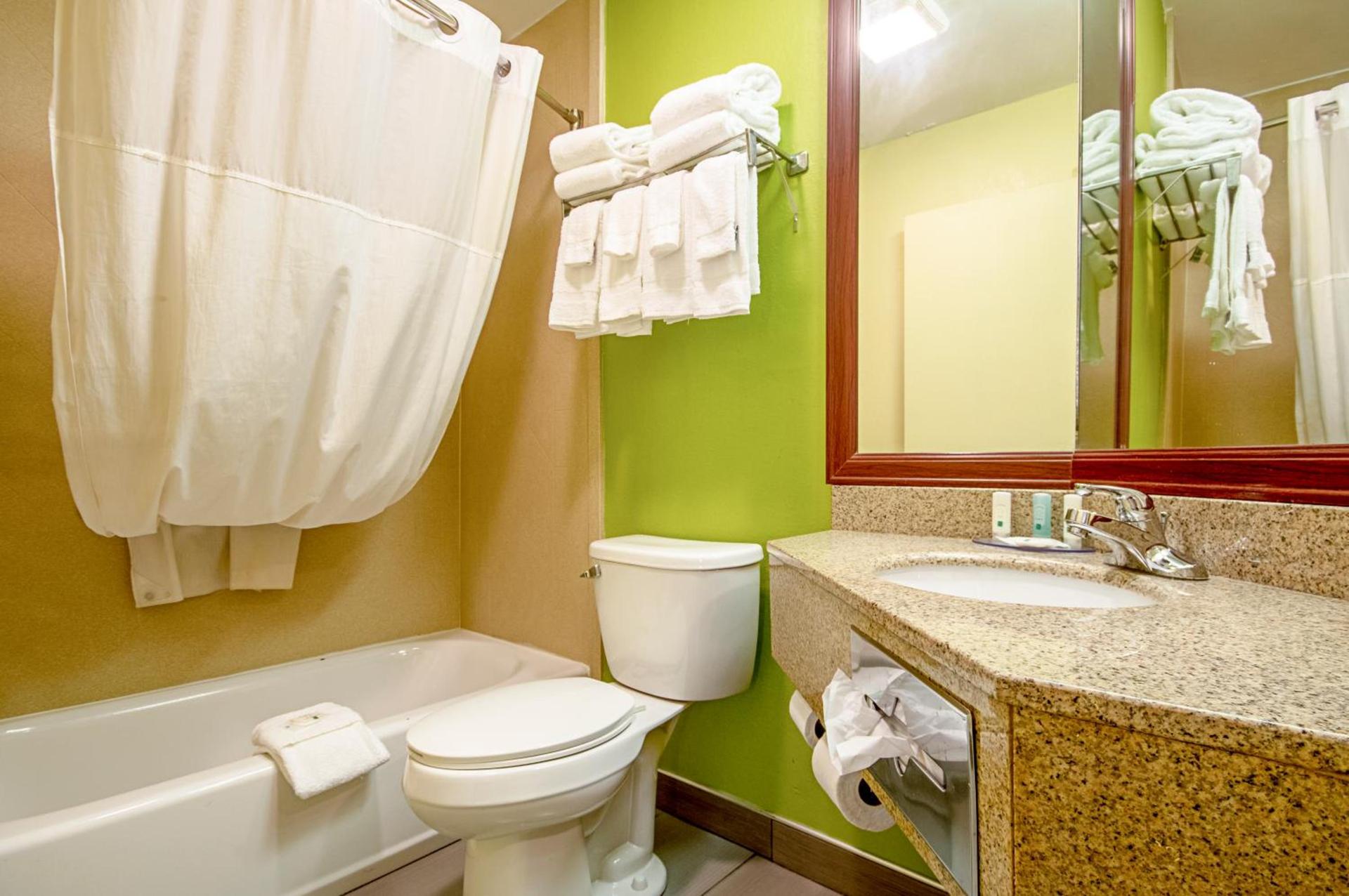 Quality Inn & Suites Glenmont - Albany South photo 19