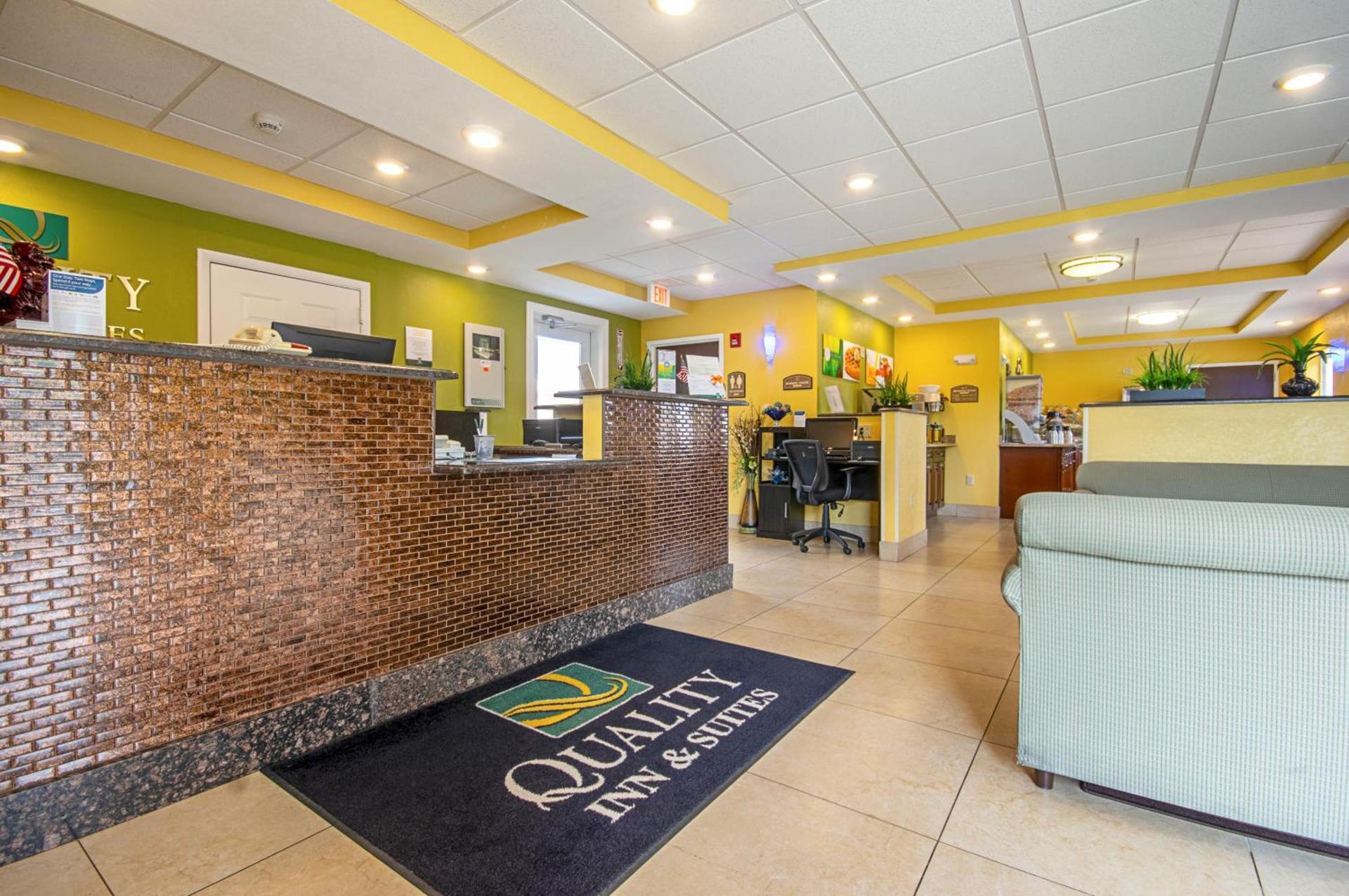 Quality Inn & Suites Glenmont - Albany South photo 3