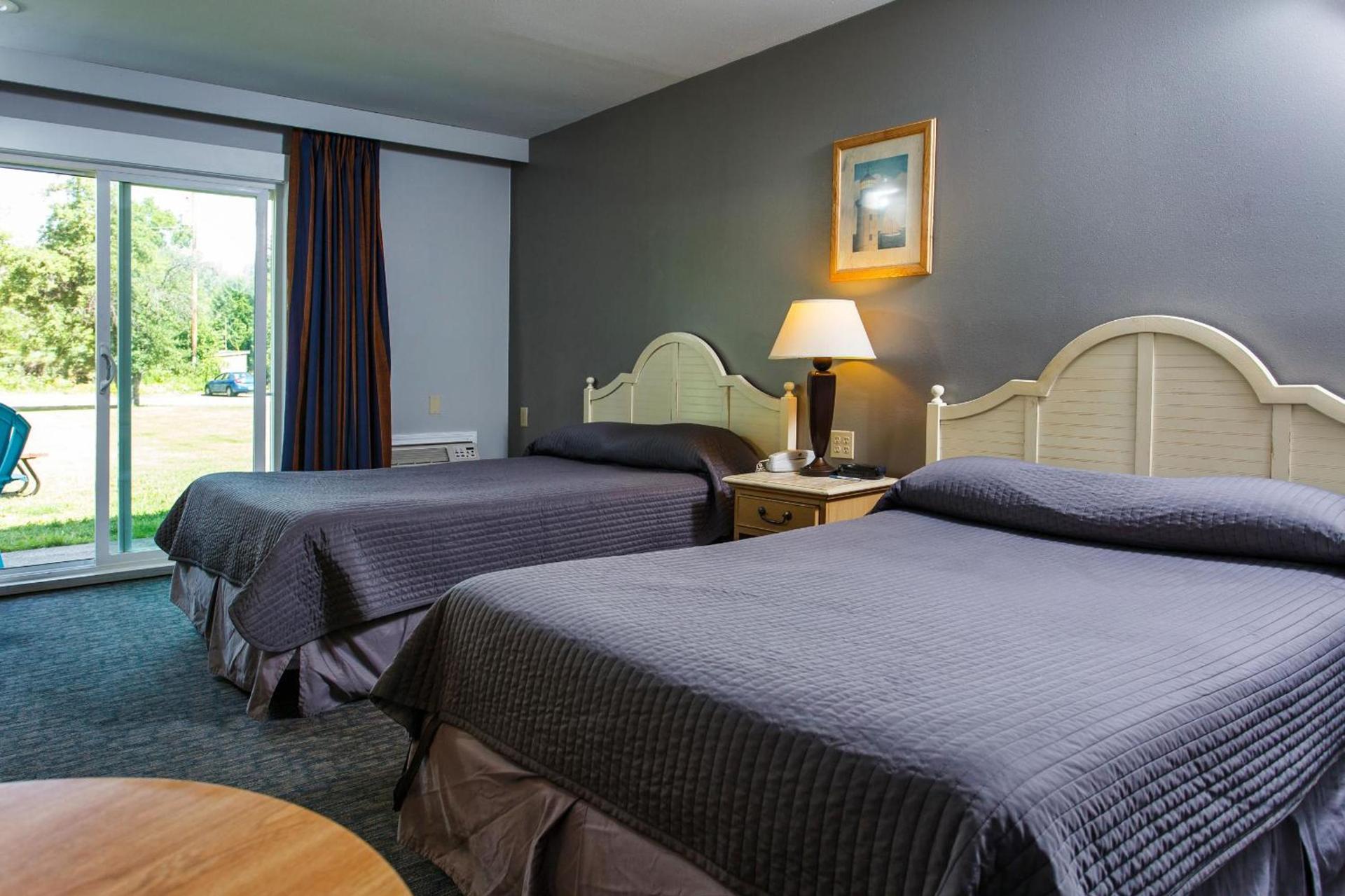 Beach Harbor Resort photo 45