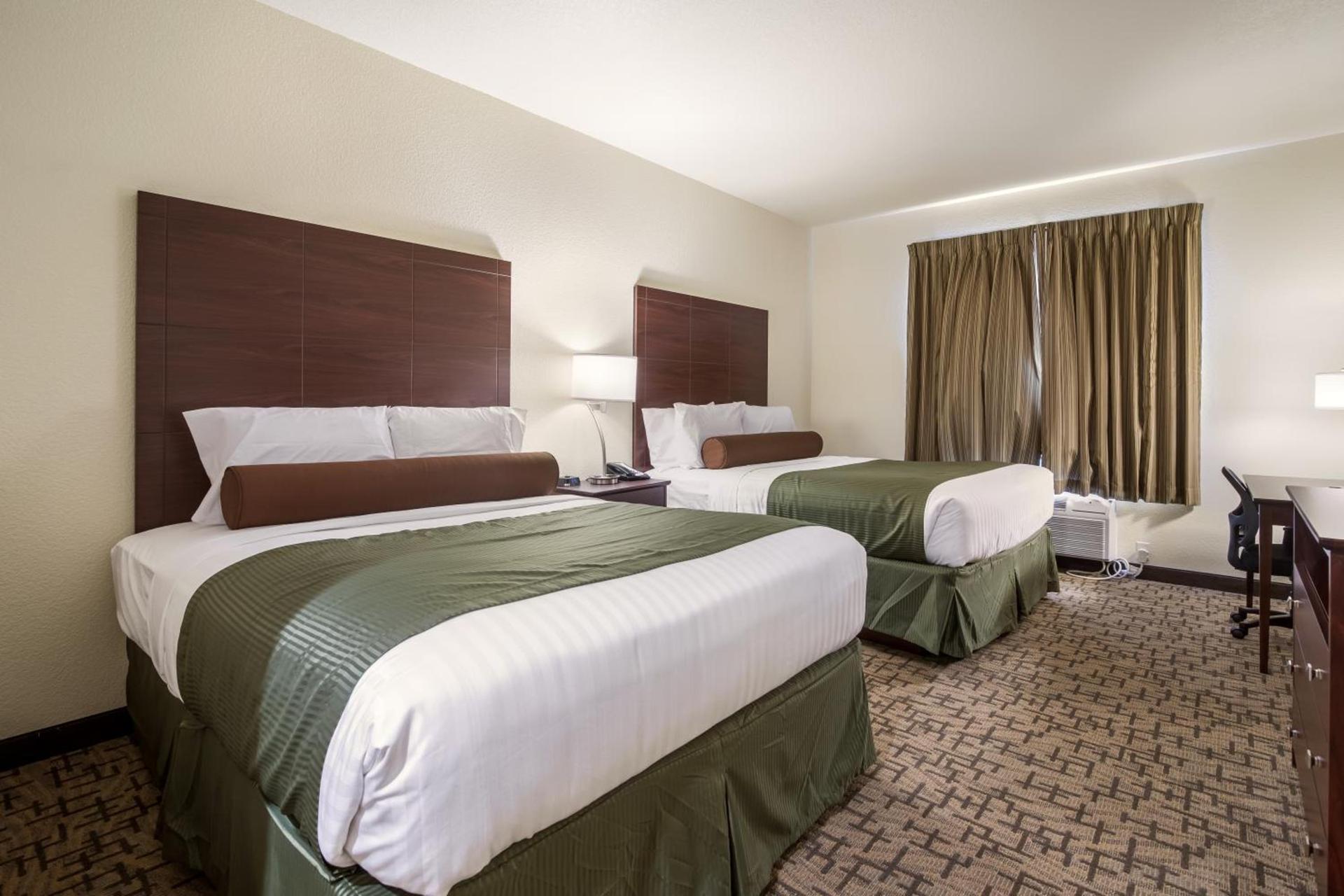 Cobblestone Hotel & Suites - Victor photo 12
