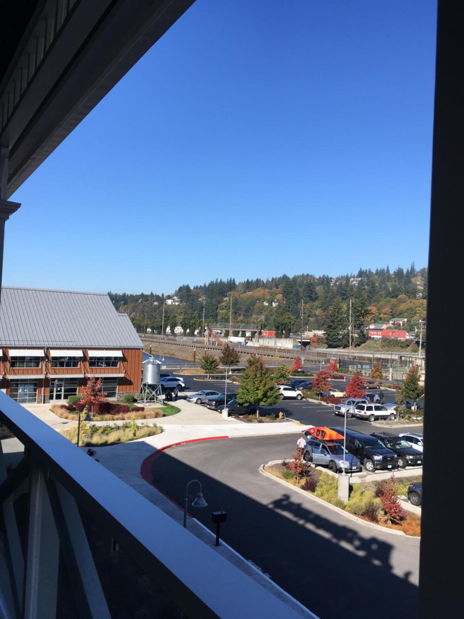 McMenamins Kalama Harbor Lodge photo 14