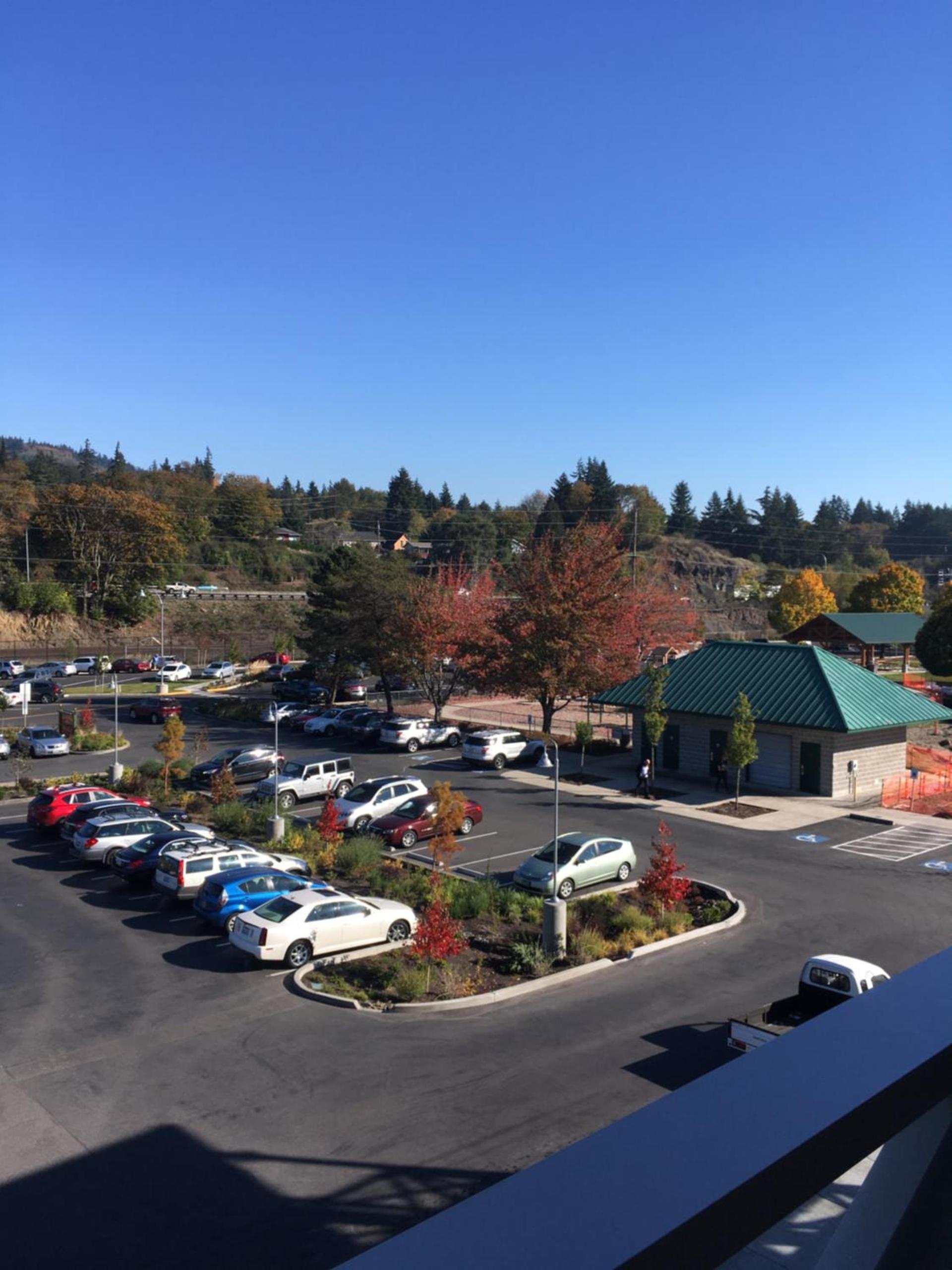 McMenamins Kalama Harbor Lodge photo 15