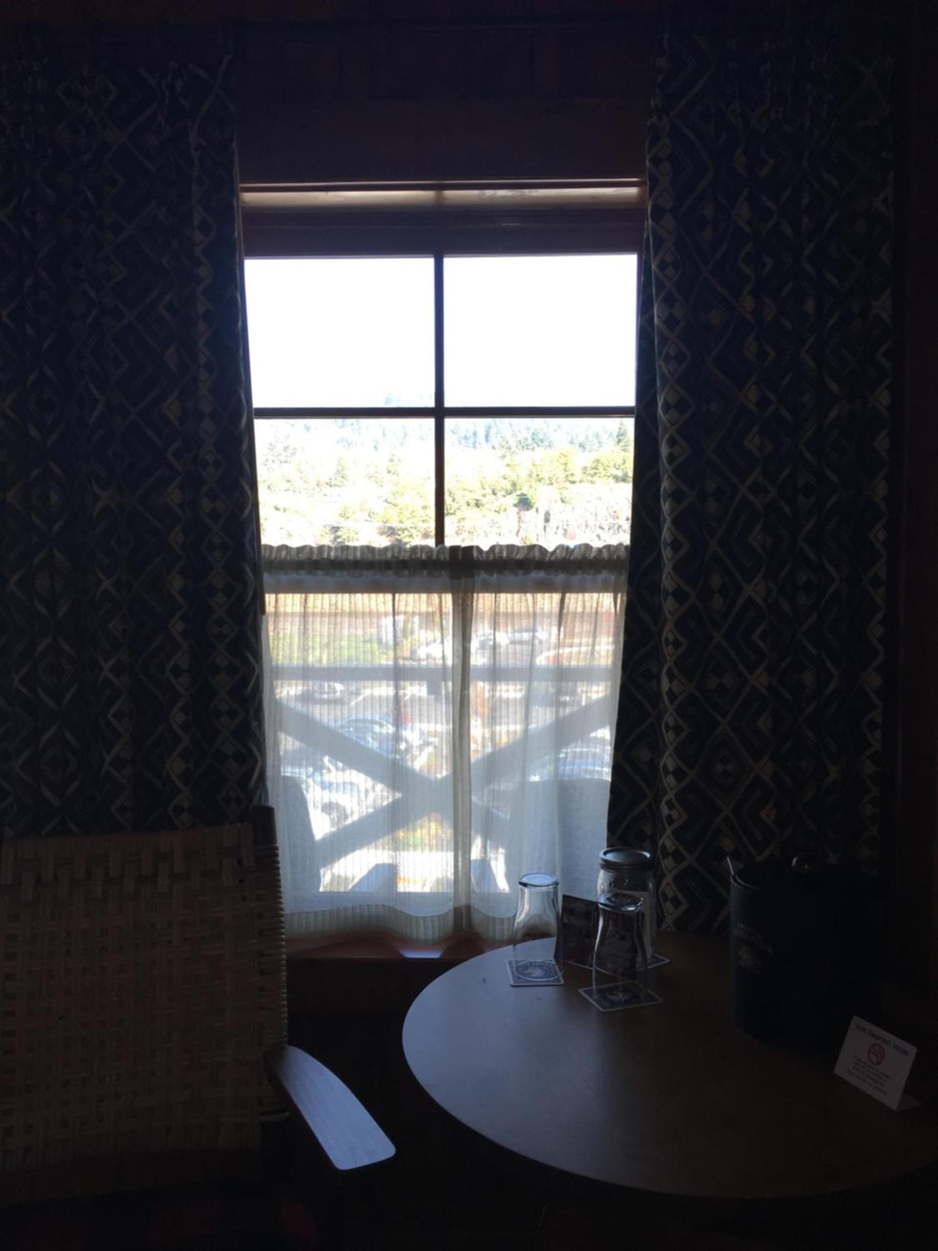 McMenamins Kalama Harbor Lodge photo 17