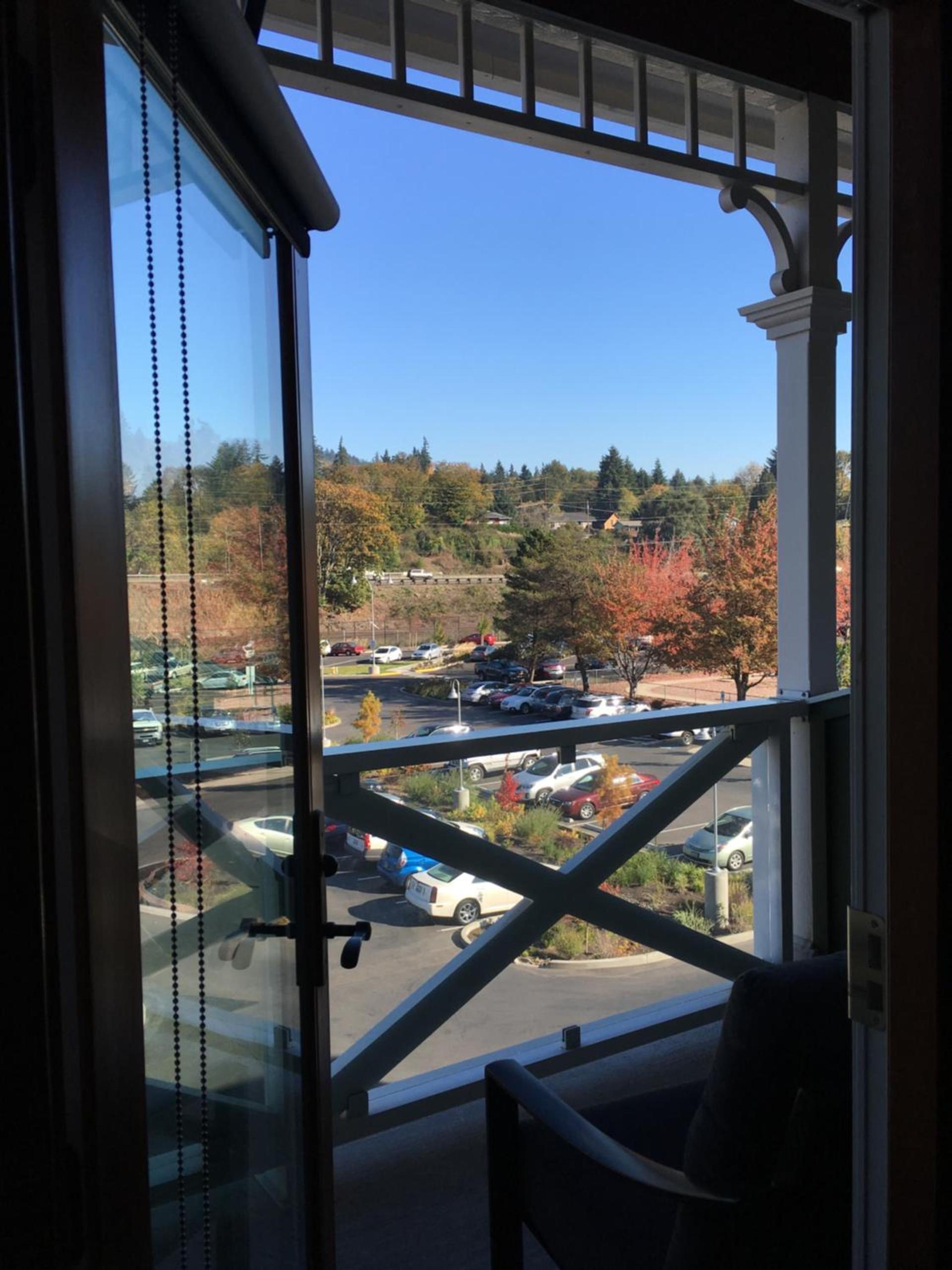 McMenamins Kalama Harbor Lodge photo 18