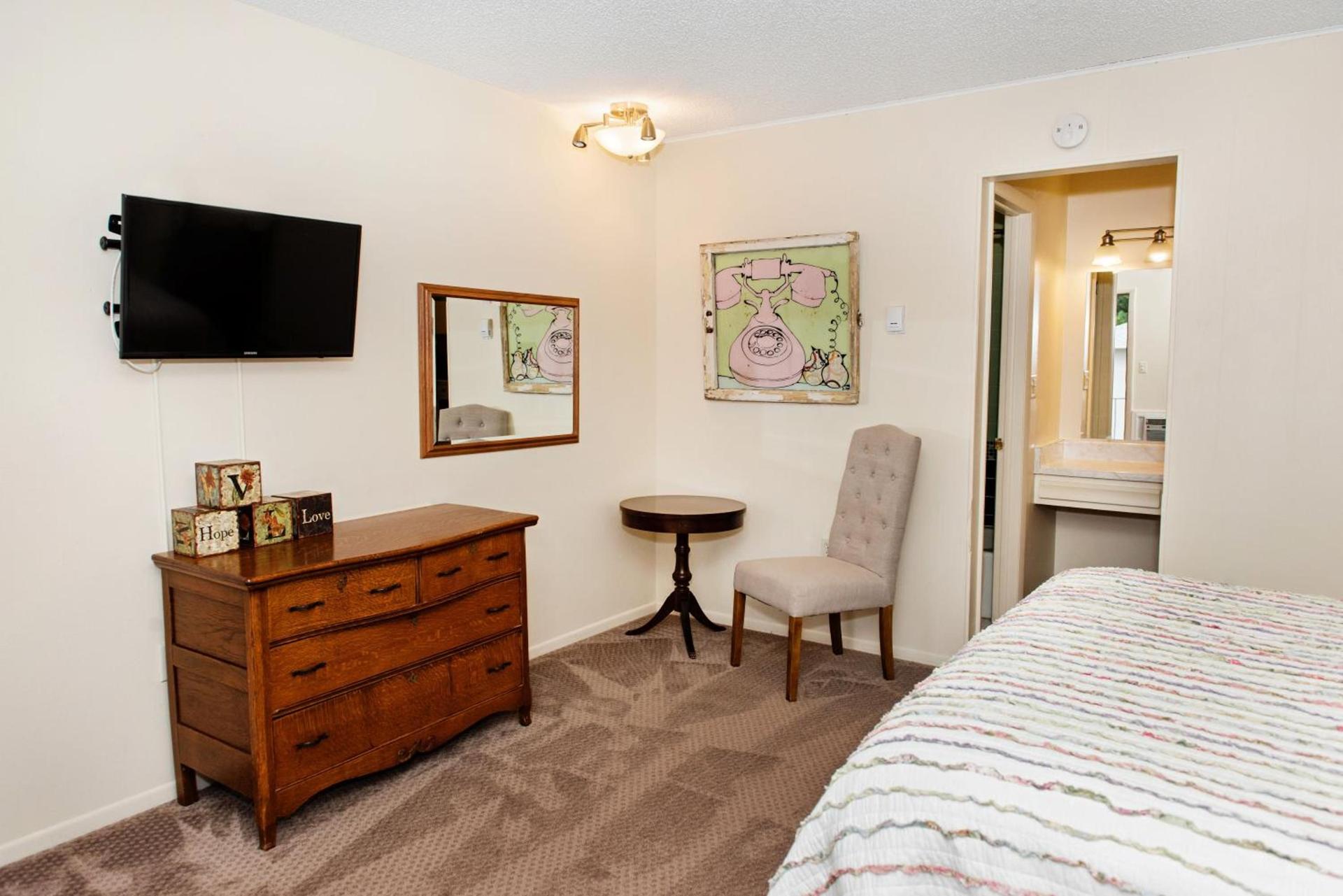 Red Wing Motel photo 33