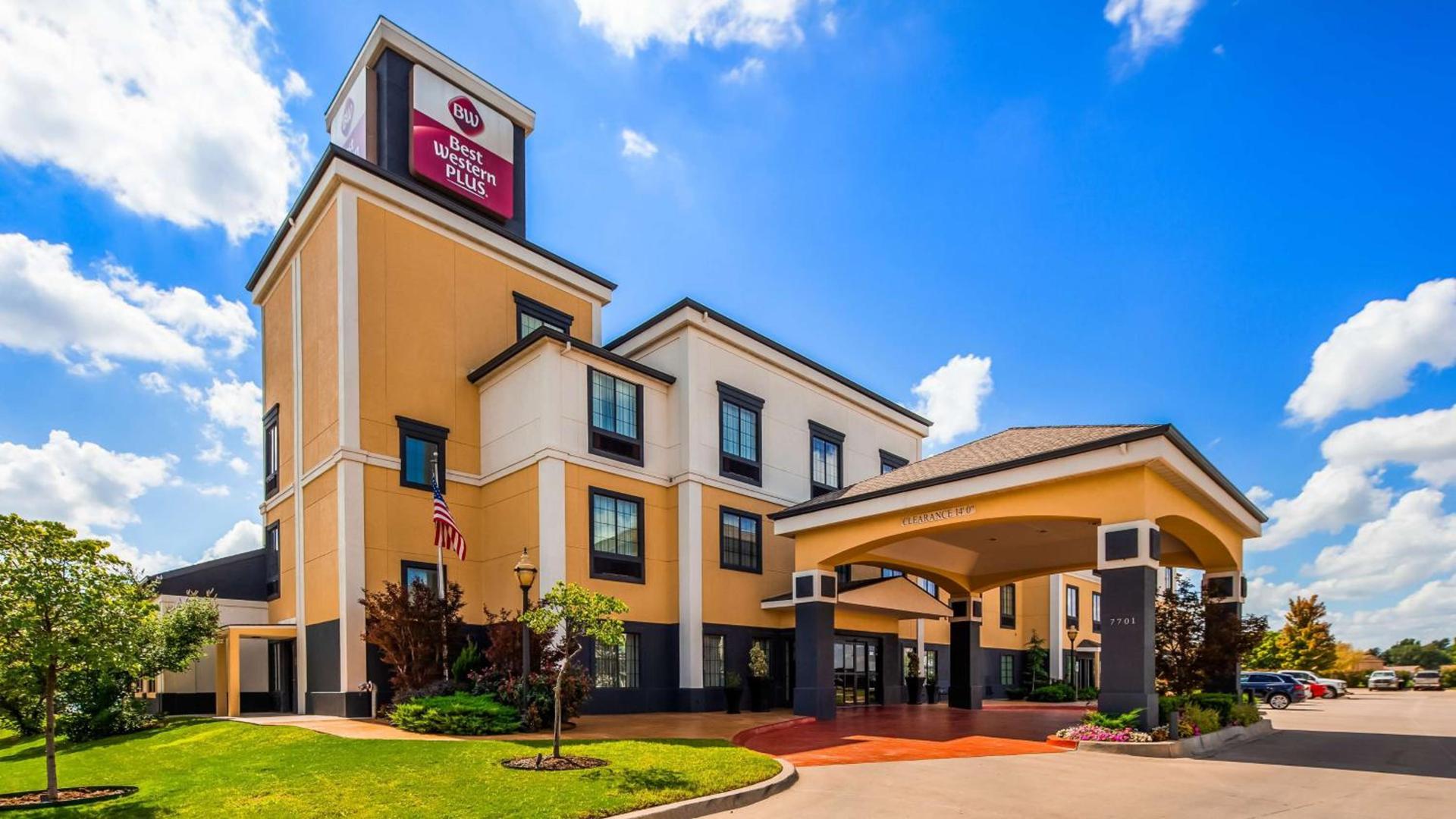 Best Western Plus Barsana Hotel & Suites photo 1