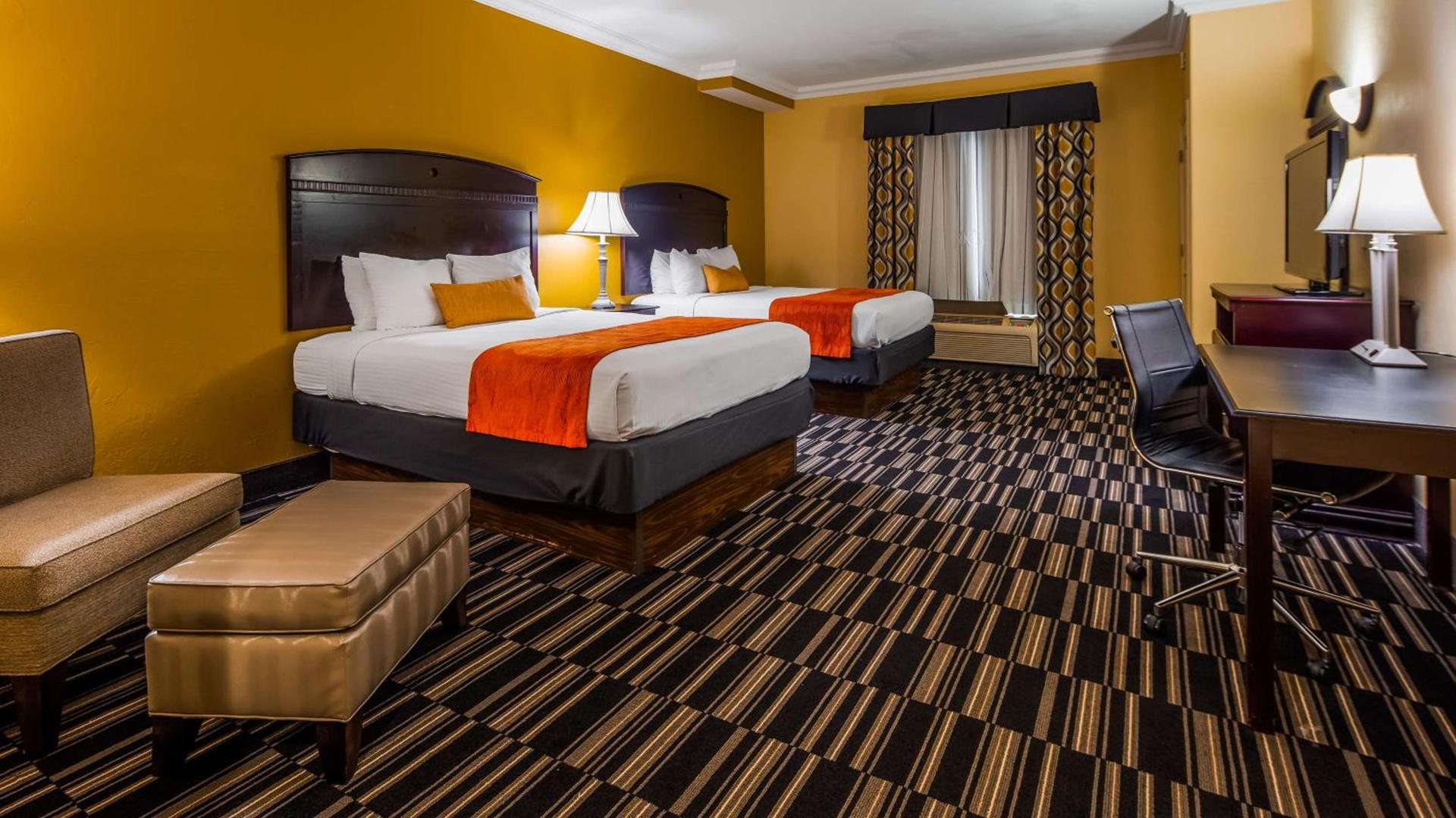 Best Western Plus Barsana Hotel & Suites photo 2