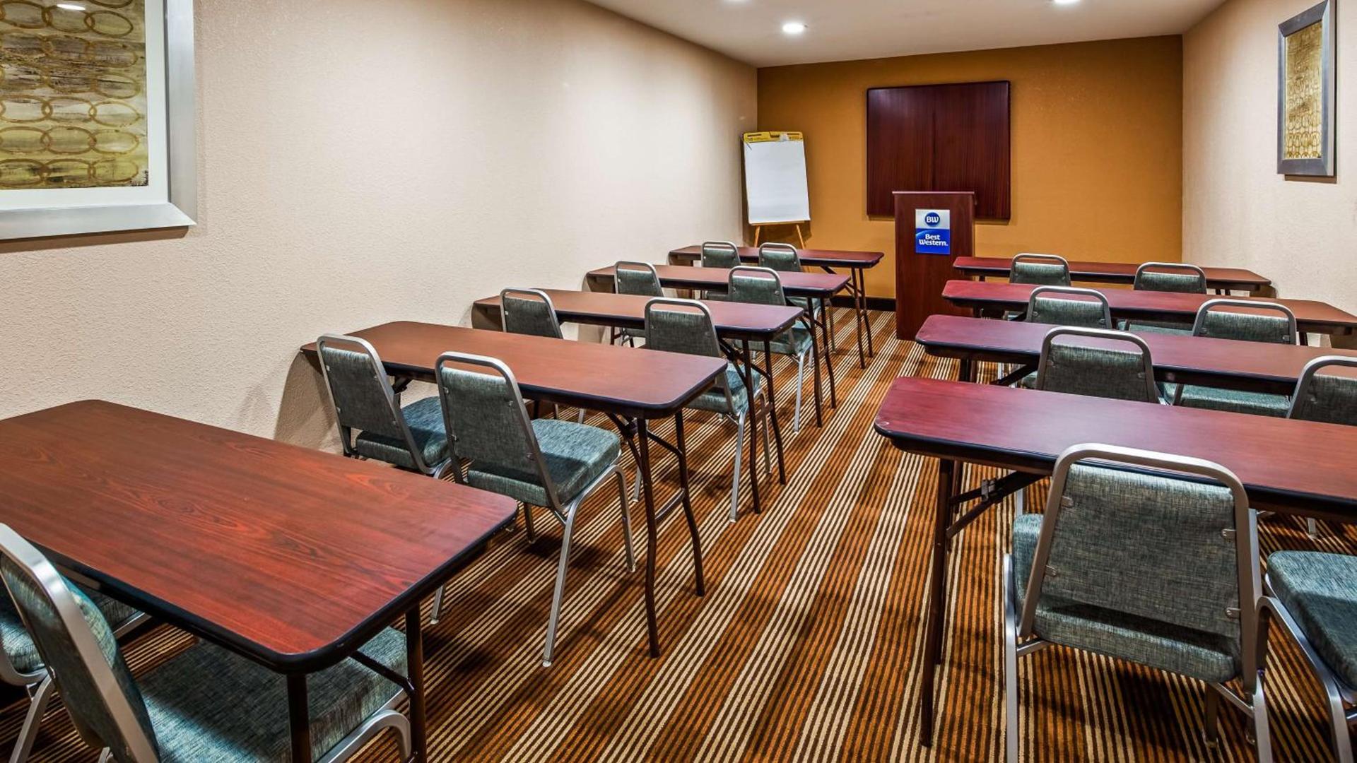 Holiday Inn Express Hyannis - Cape Cod by IHG photo 3