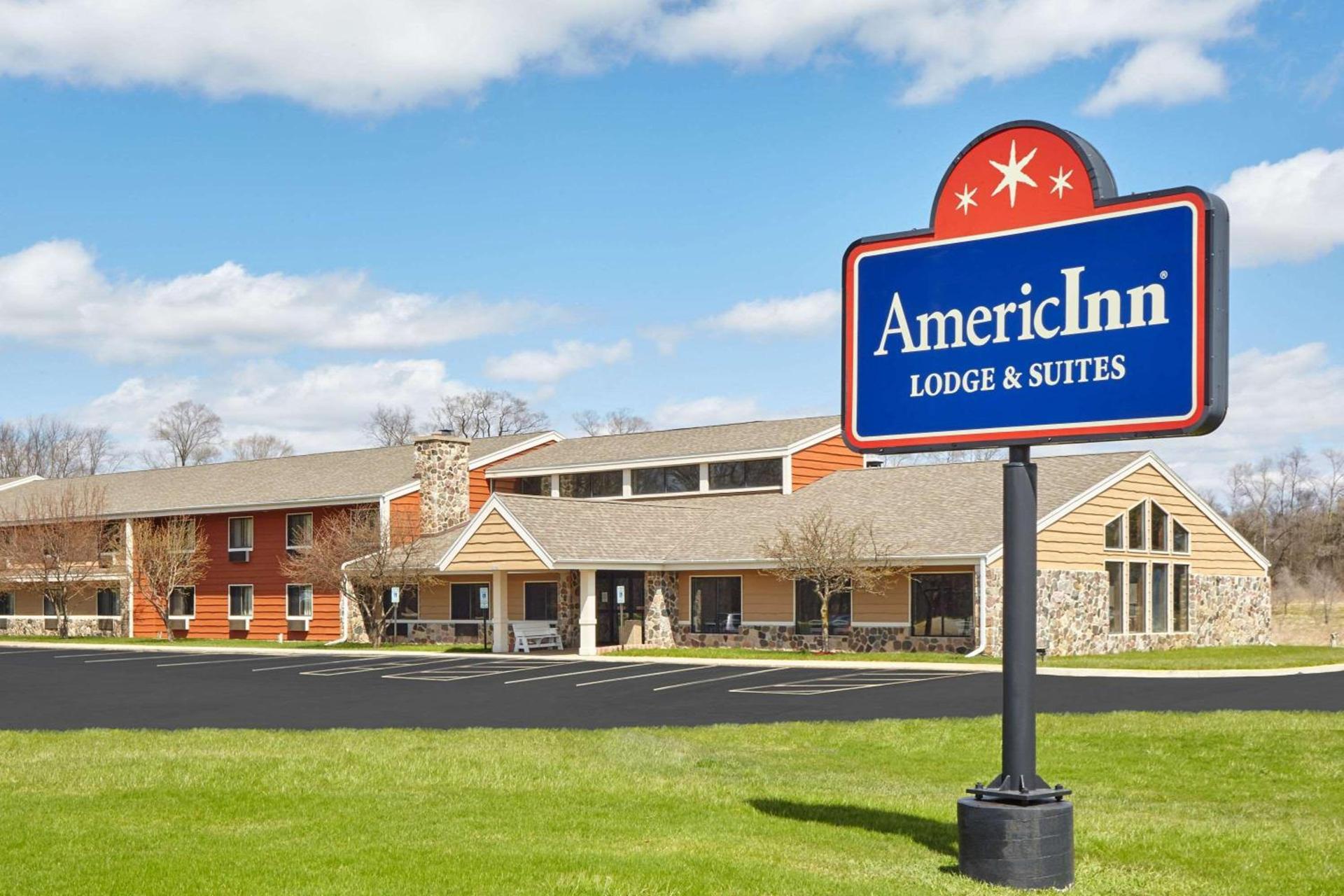AmericInn by Wyndham Burlington photo 1