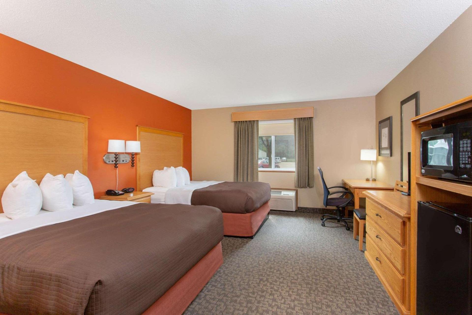 AmericInn by Wyndham Boscobel photo 17