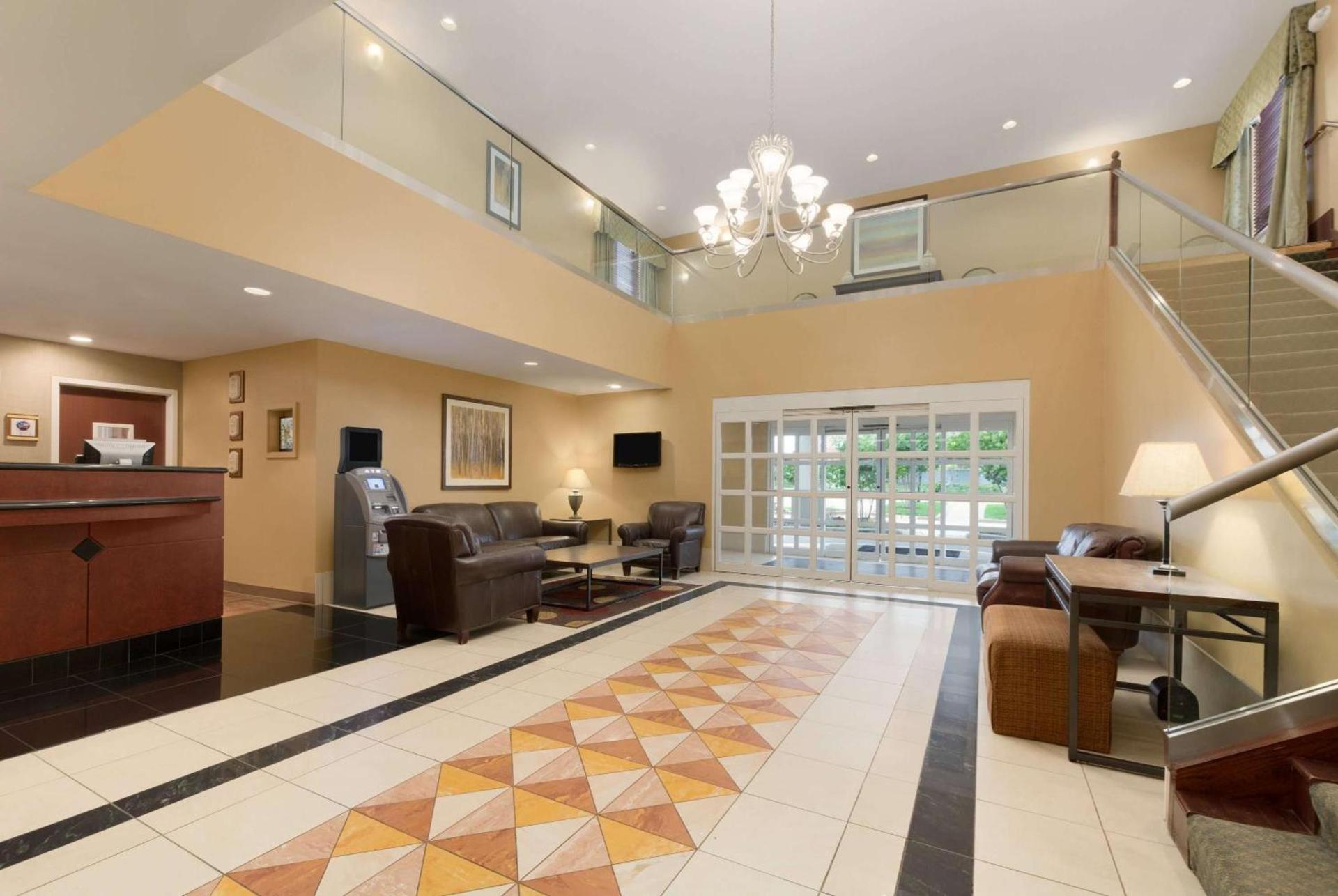 Hawthorn Extended Stay by Wyndham College Station photo 8