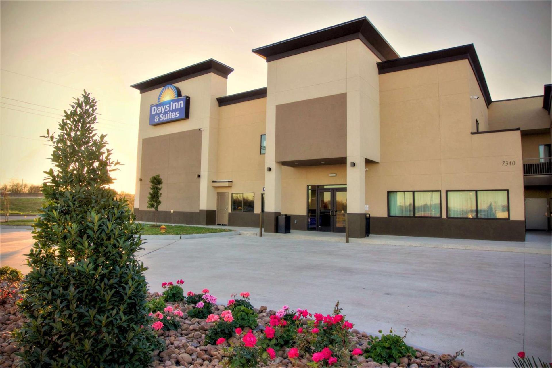 Days Inn & Suites by Wyndham Port Arthur — hotel in Port Arthur