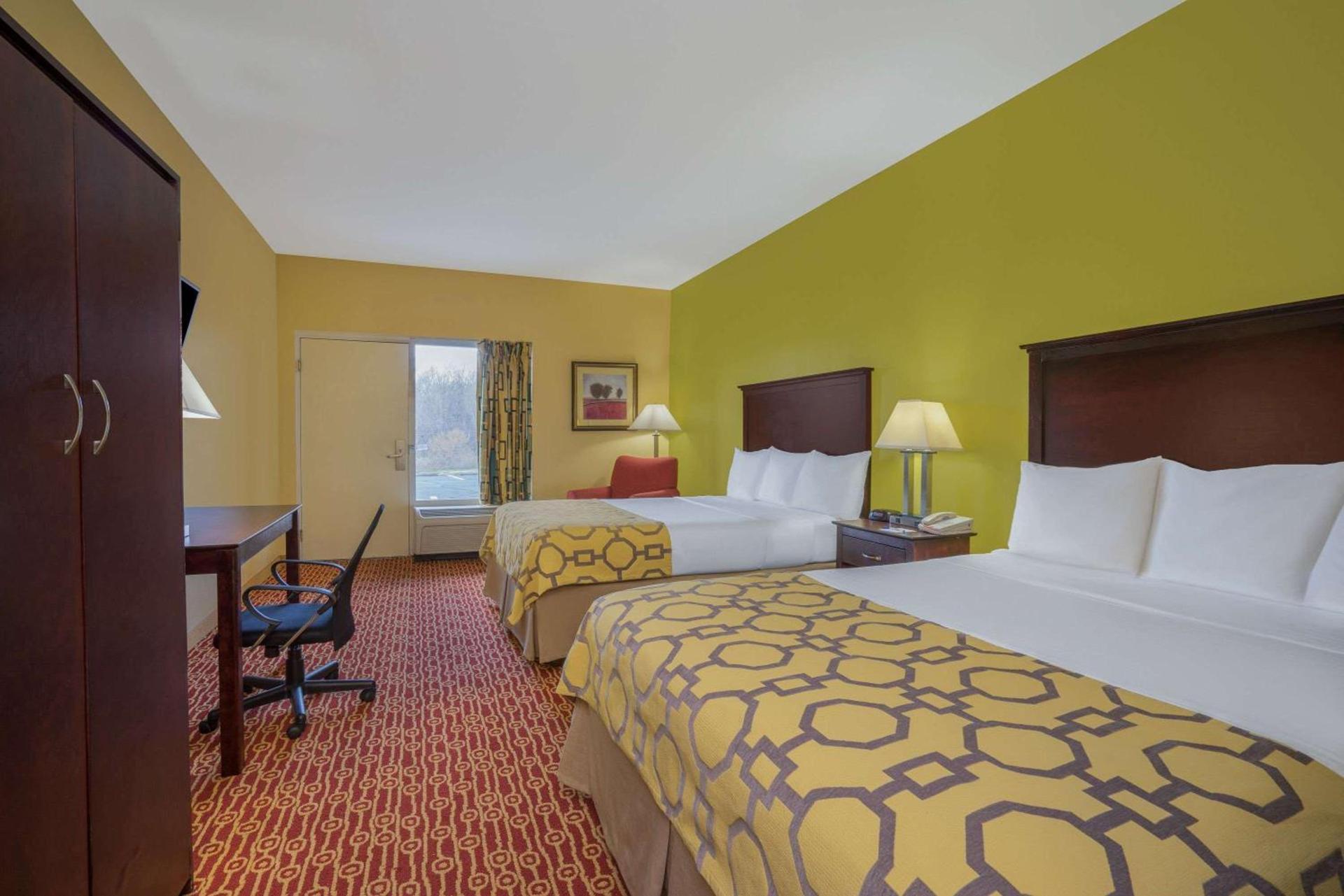 Baymont by Wyndham Warrenton photo 27
